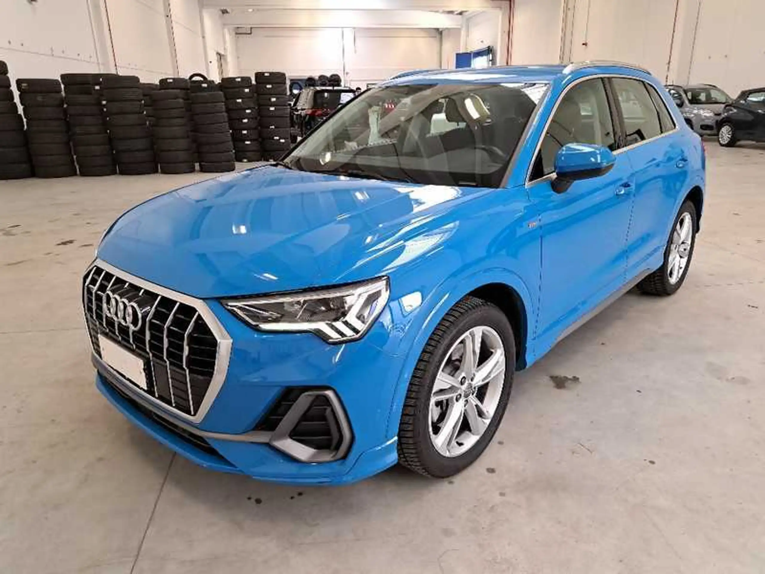 Audi - Q3