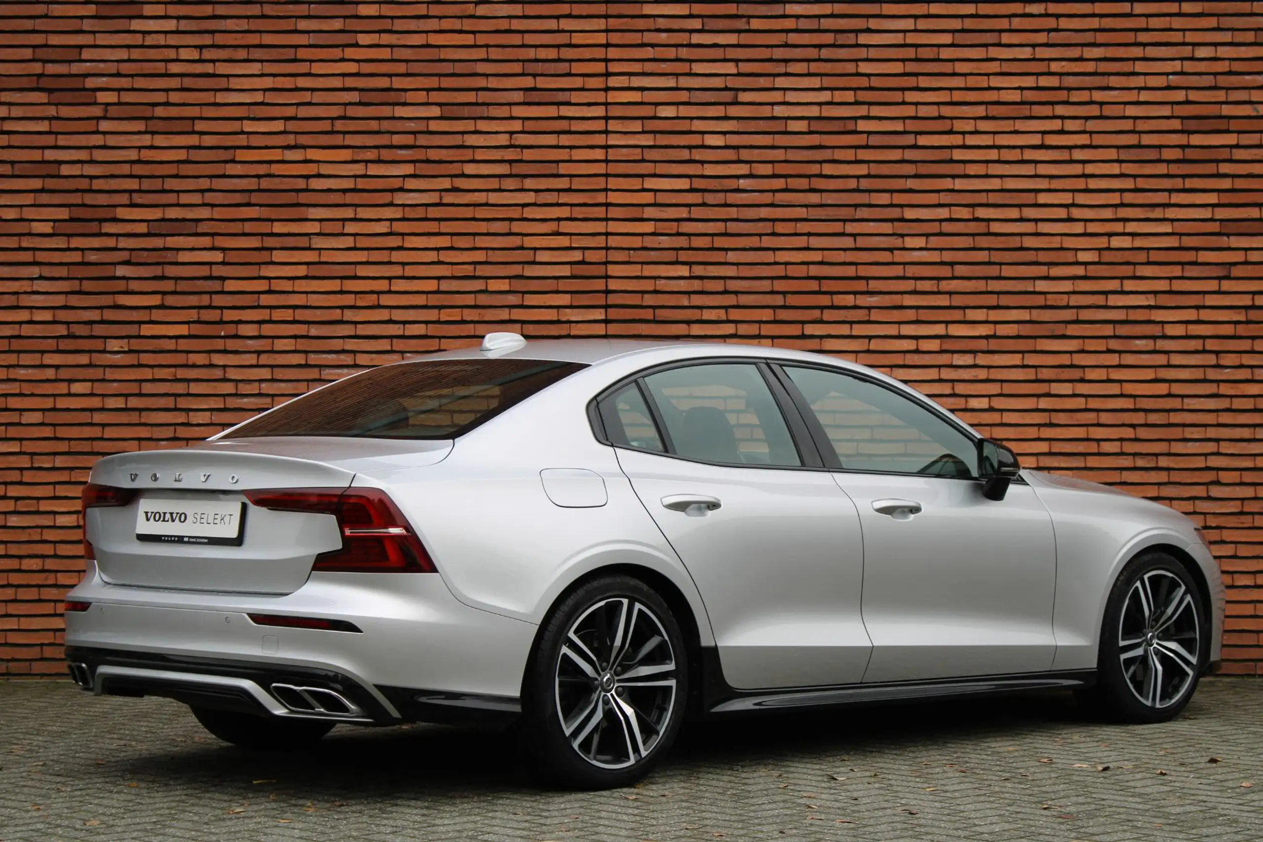 Volvo - S60