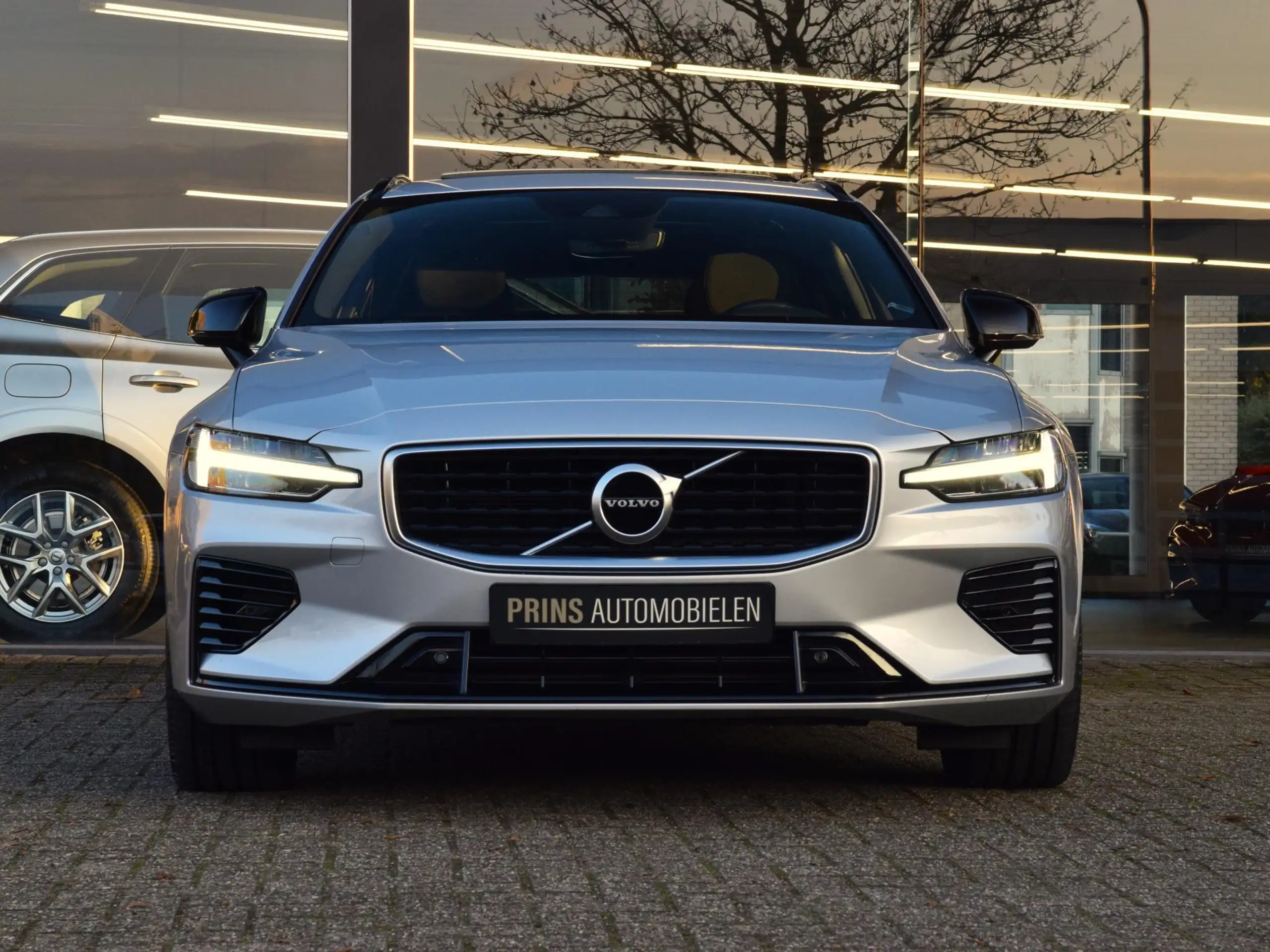 Volvo - V60