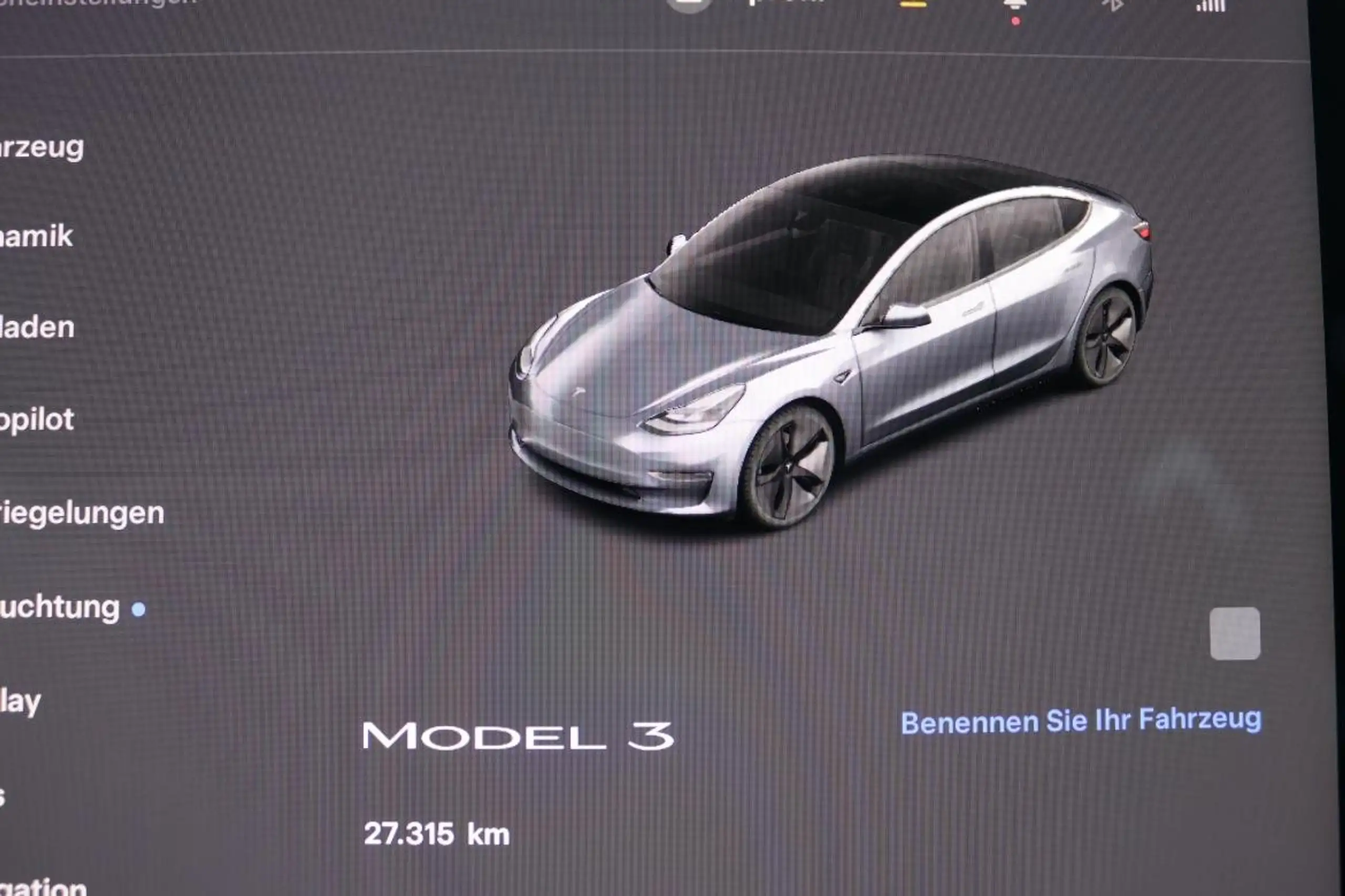 Tesla - Model 3