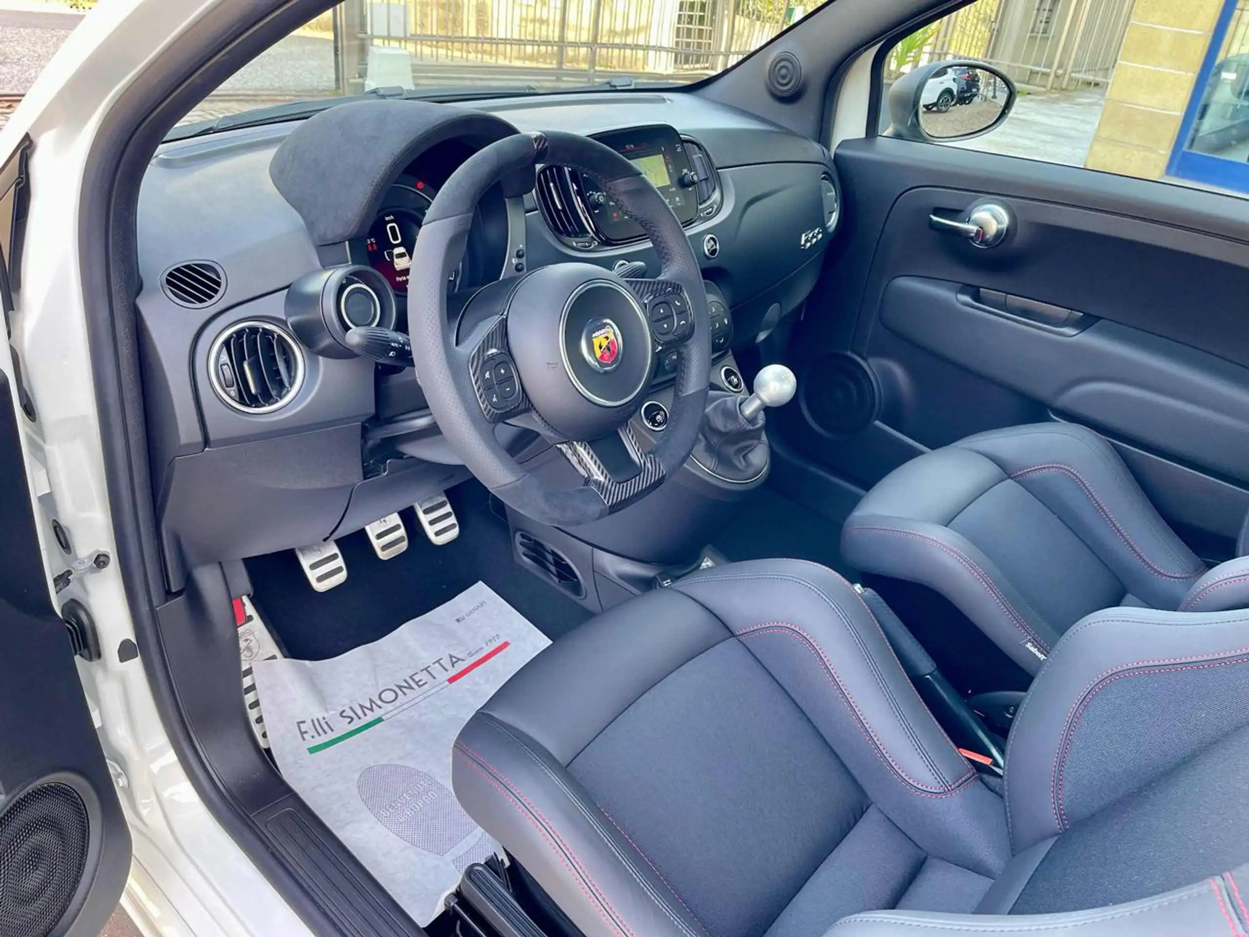 Abarth - 695