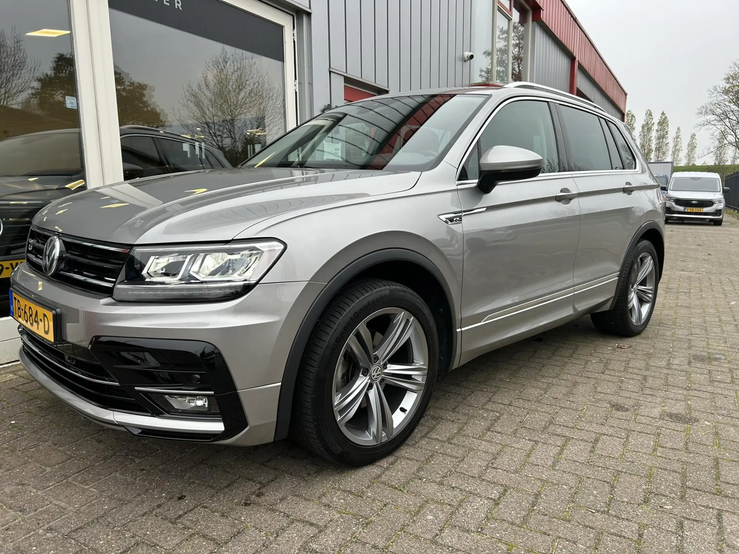 Volkswagen - Tiguan