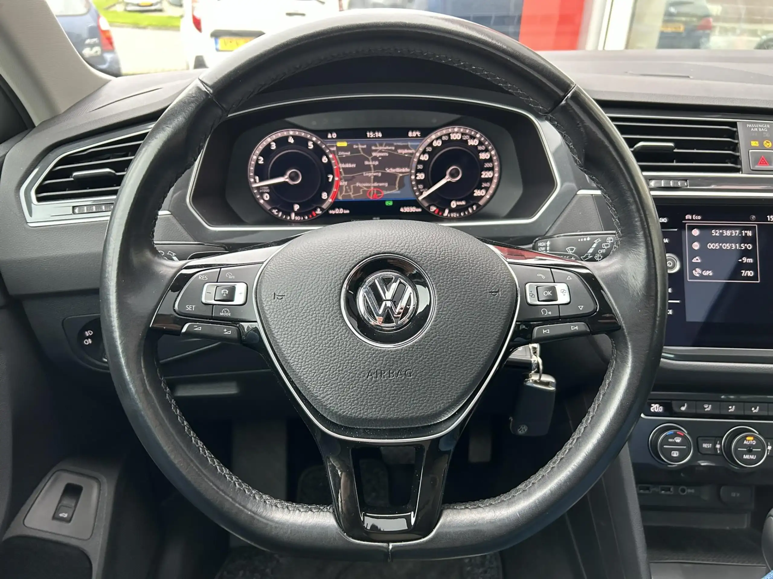 Volkswagen - Tiguan