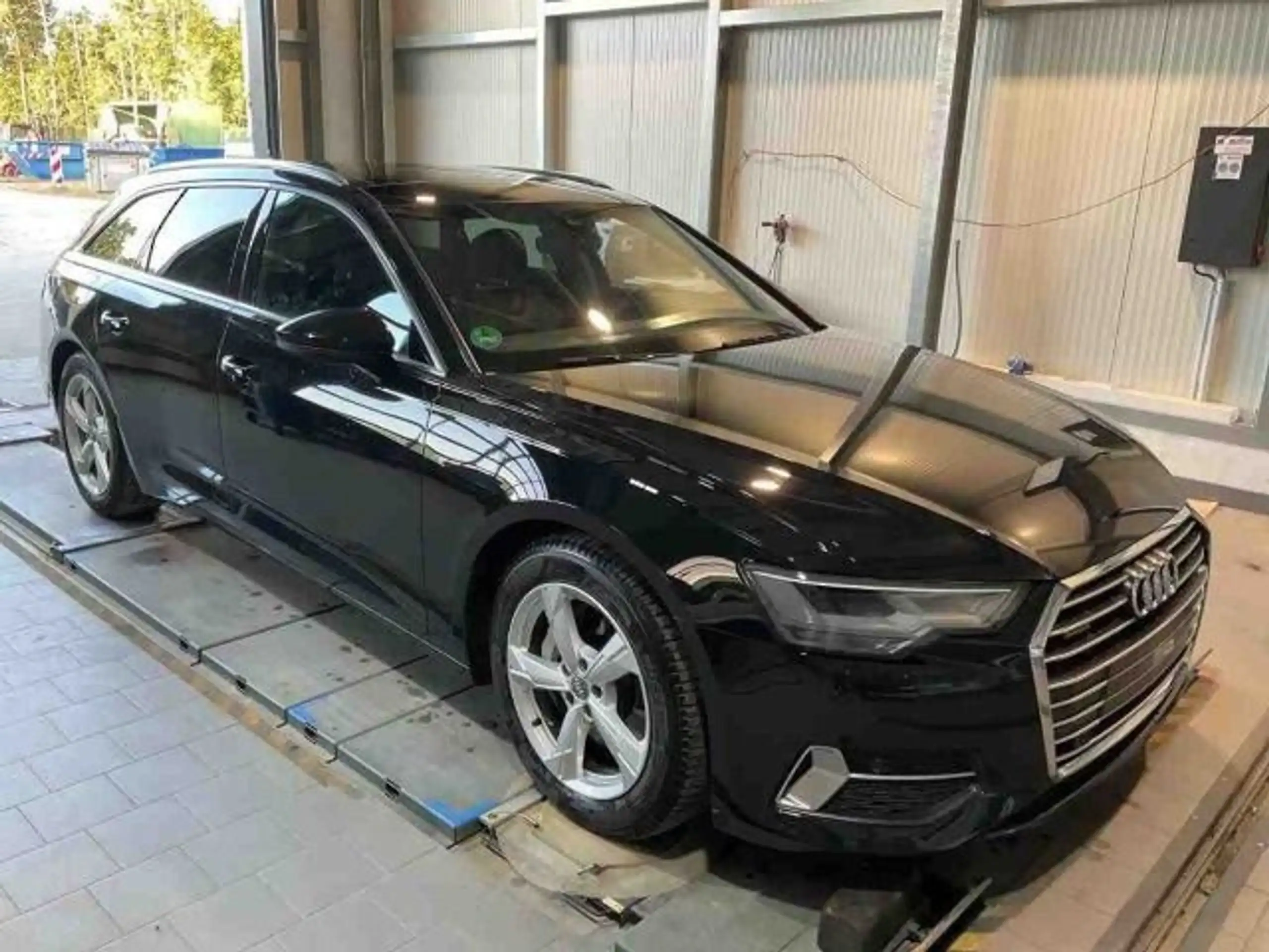 Audi - A6