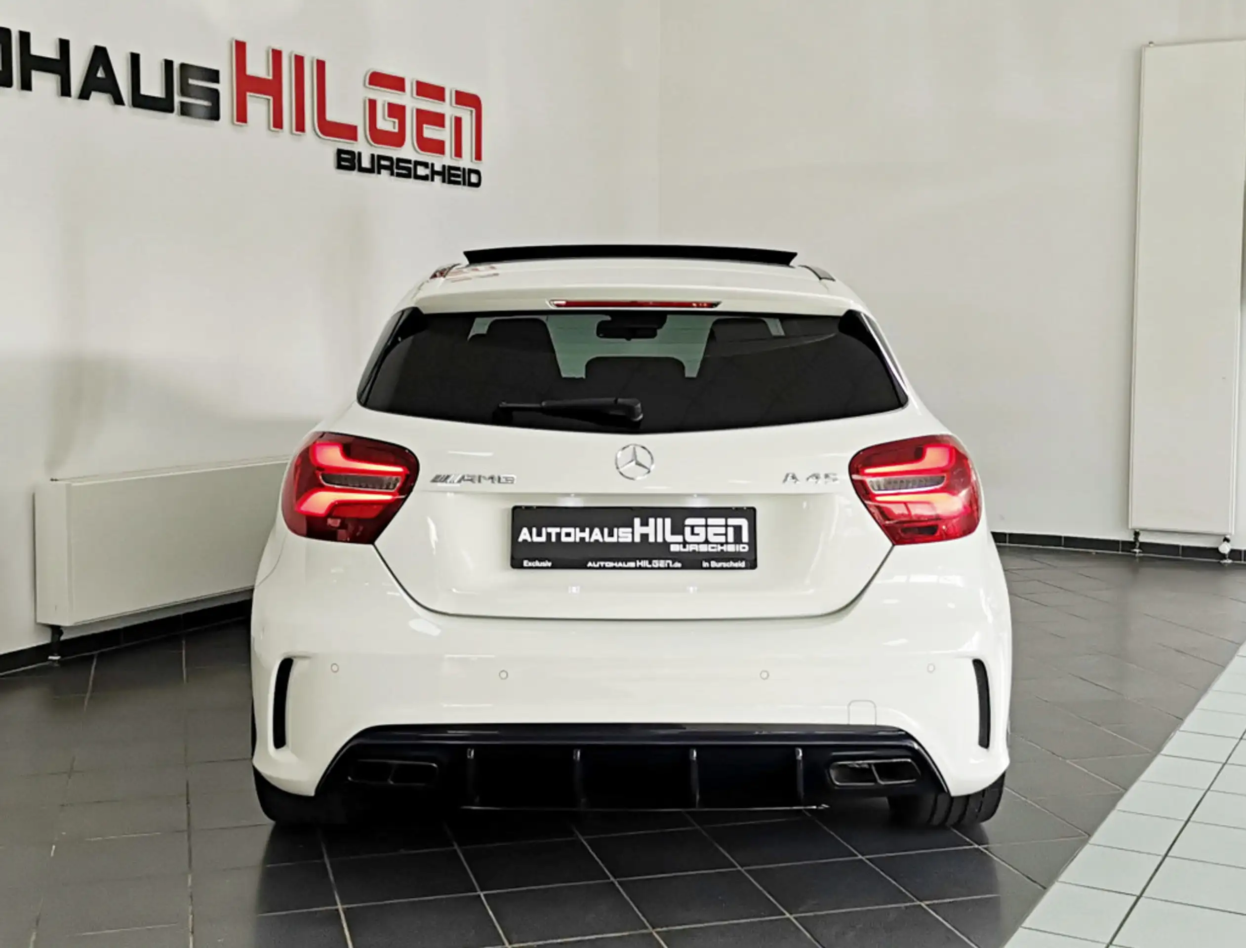 Mercedes-Benz - A 45 AMG