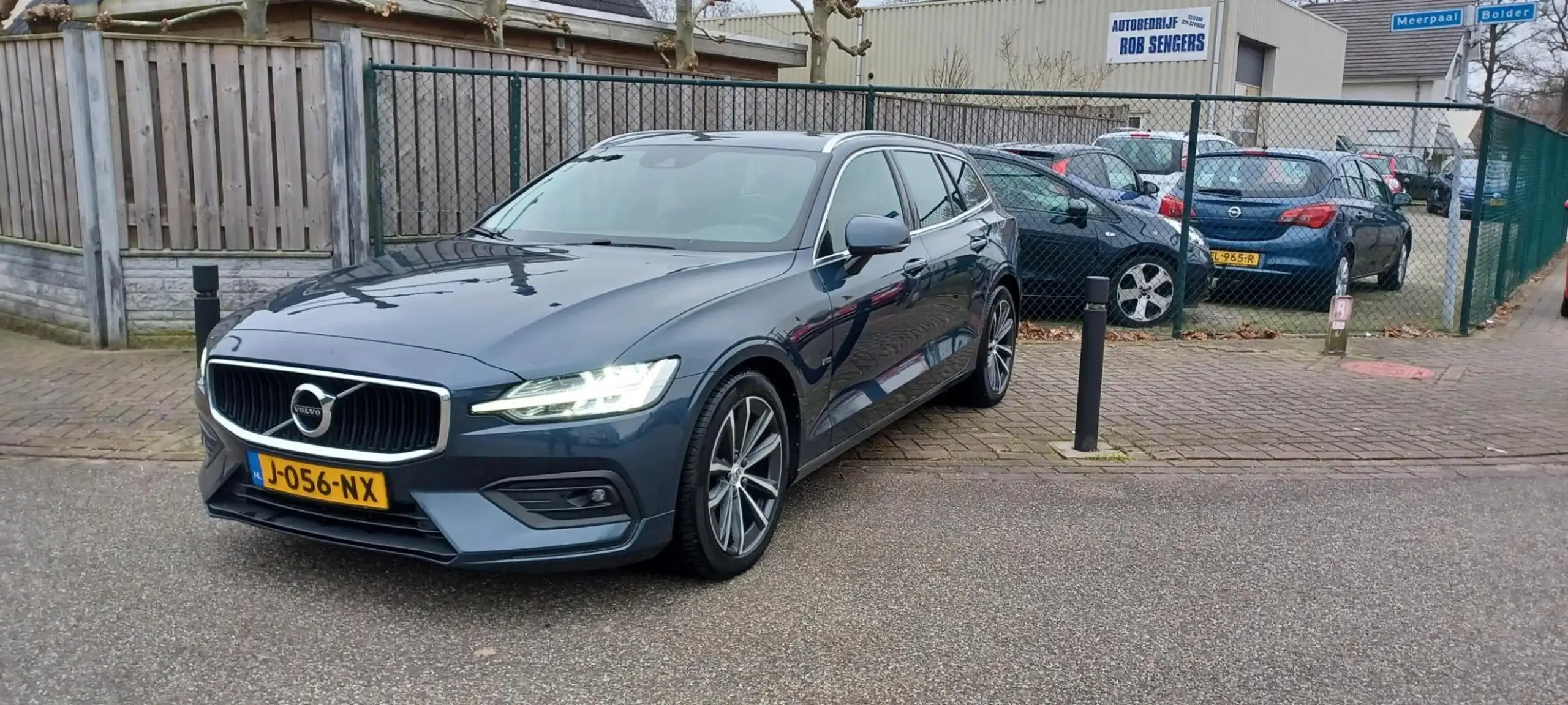 Volvo - V60