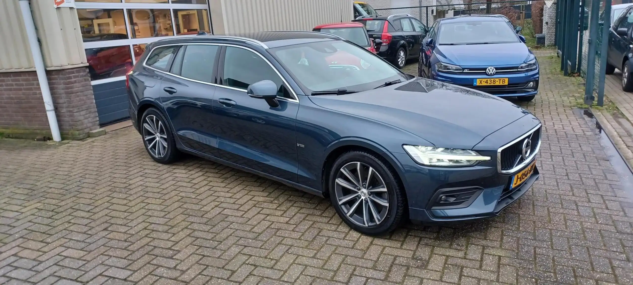 Volvo - V60