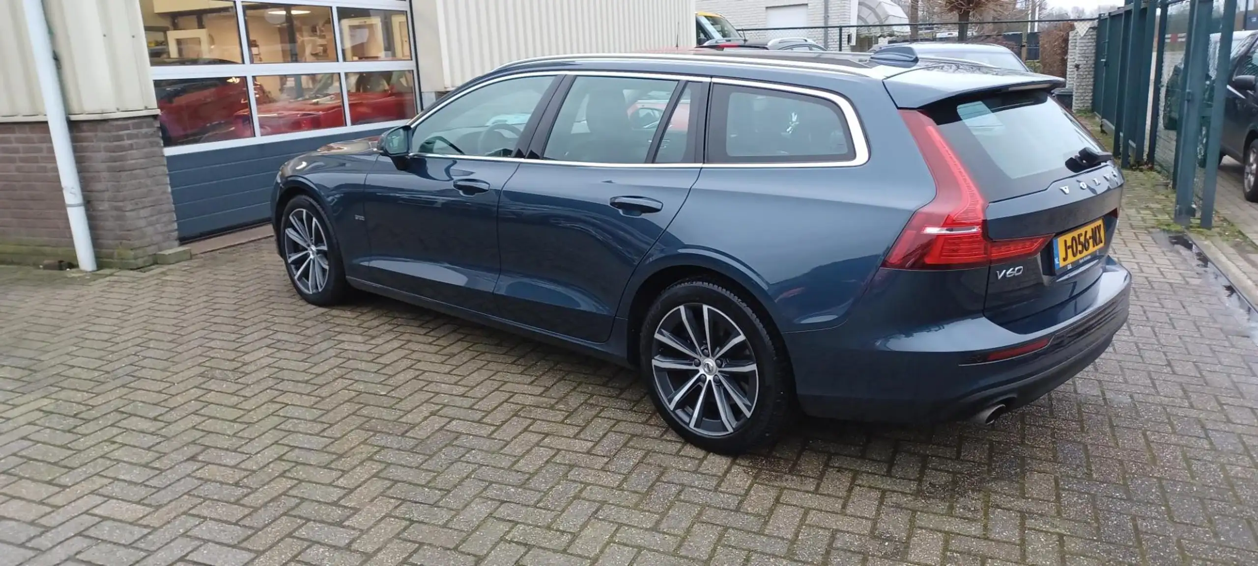 Volvo - V60