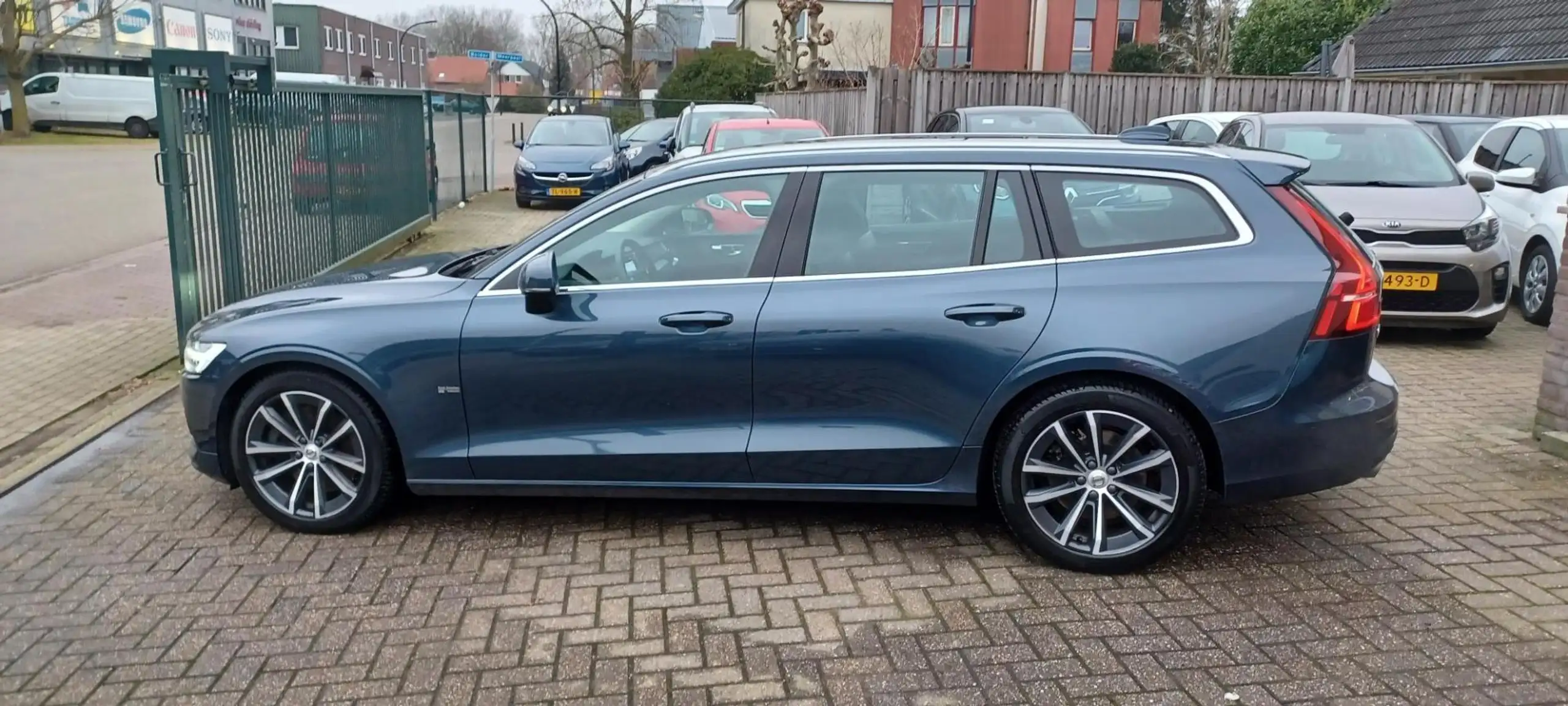 Volvo - V60