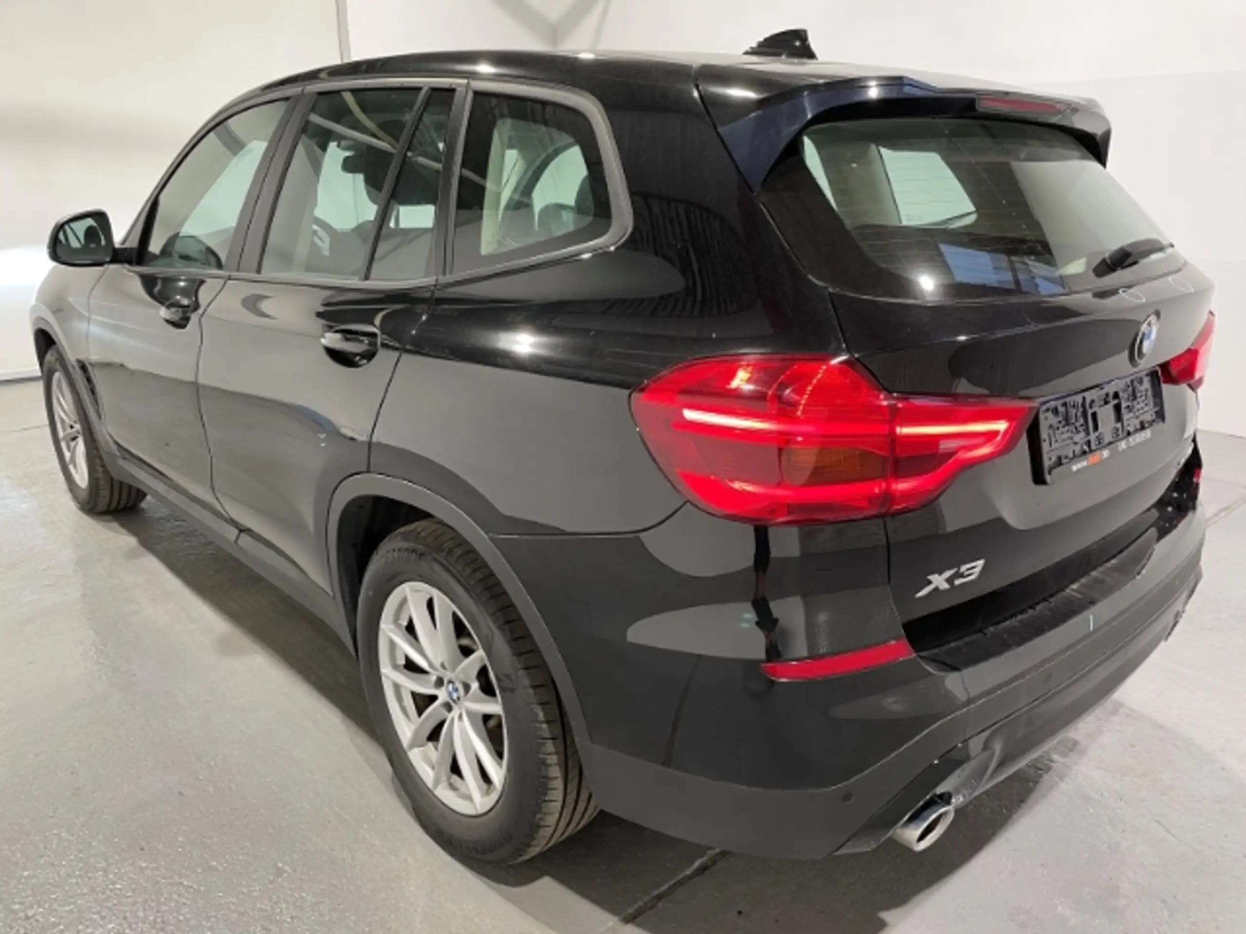 BMW - X3