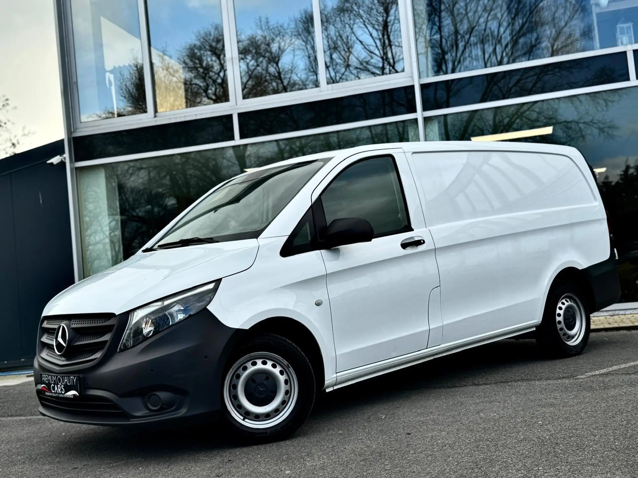 Mercedes-Benz - Vito