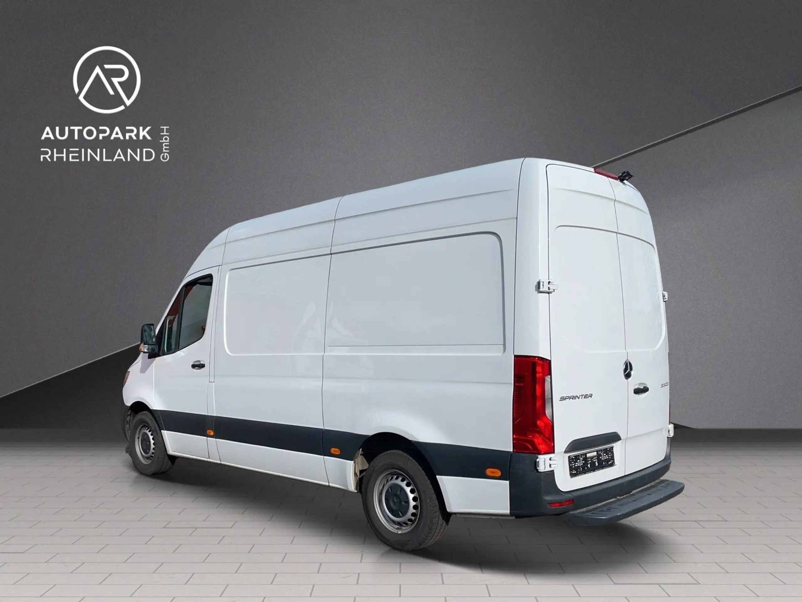 Mercedes-Benz - Sprinter