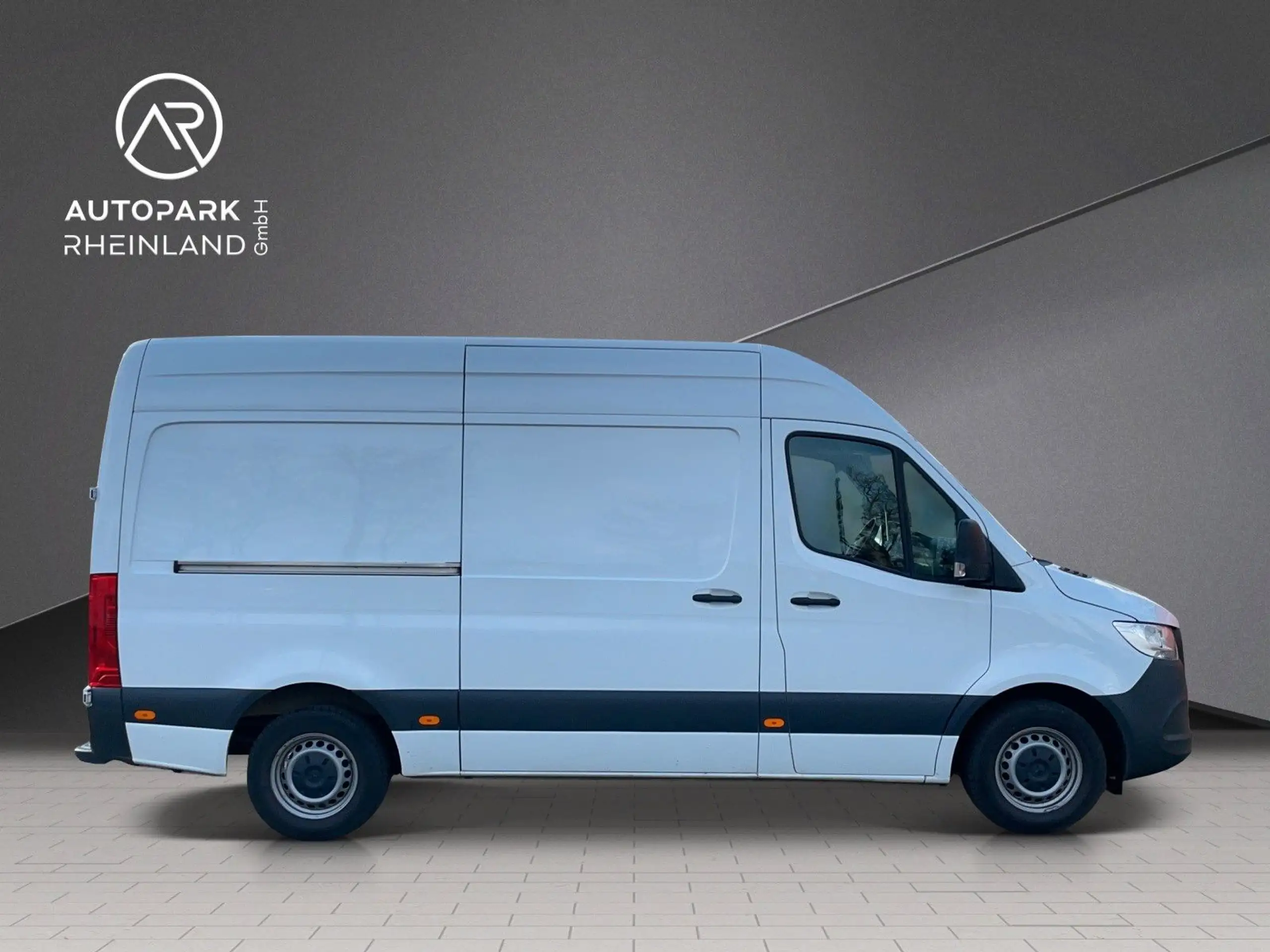 Mercedes-Benz - Sprinter