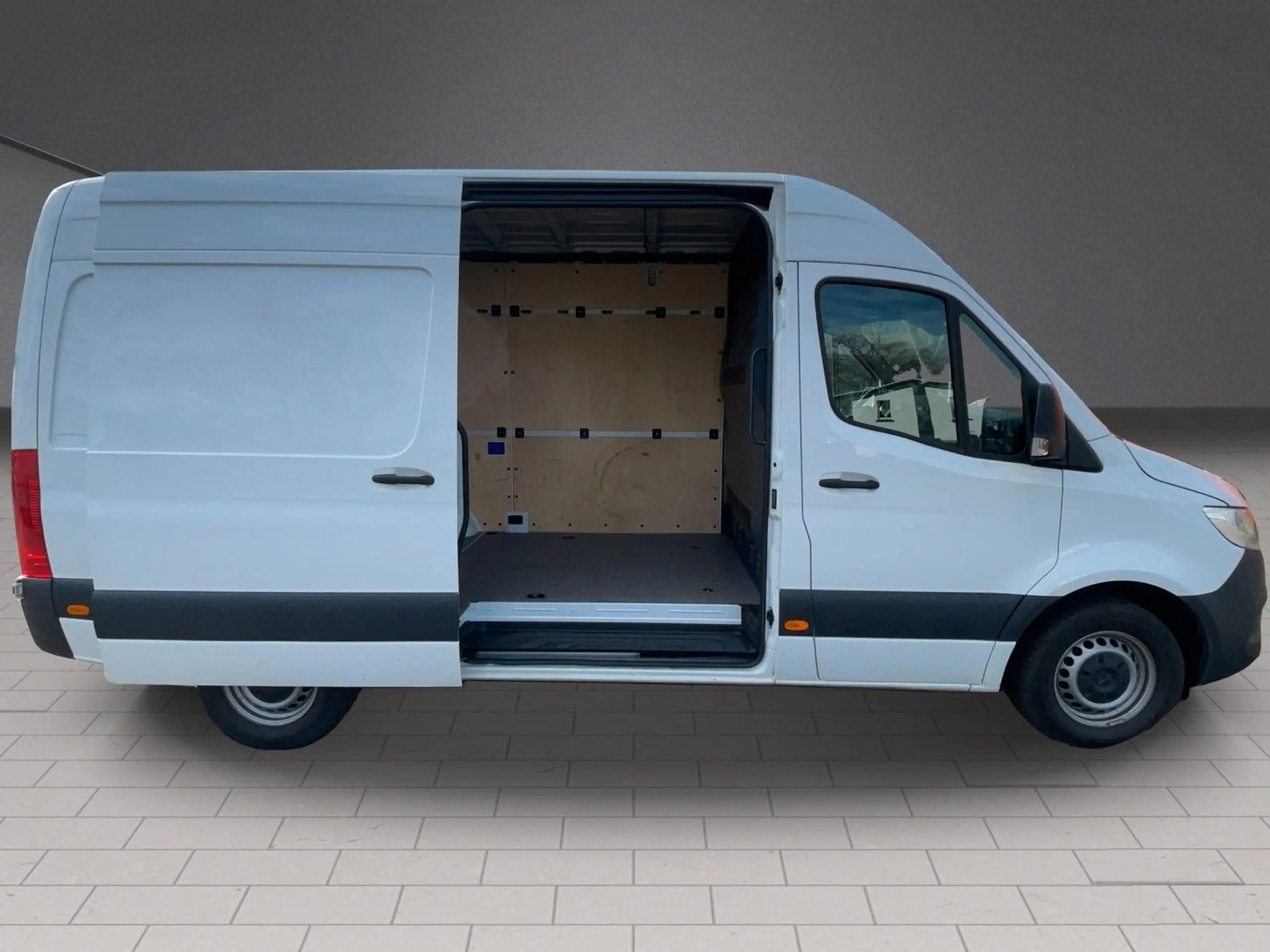 Mercedes-Benz - Sprinter