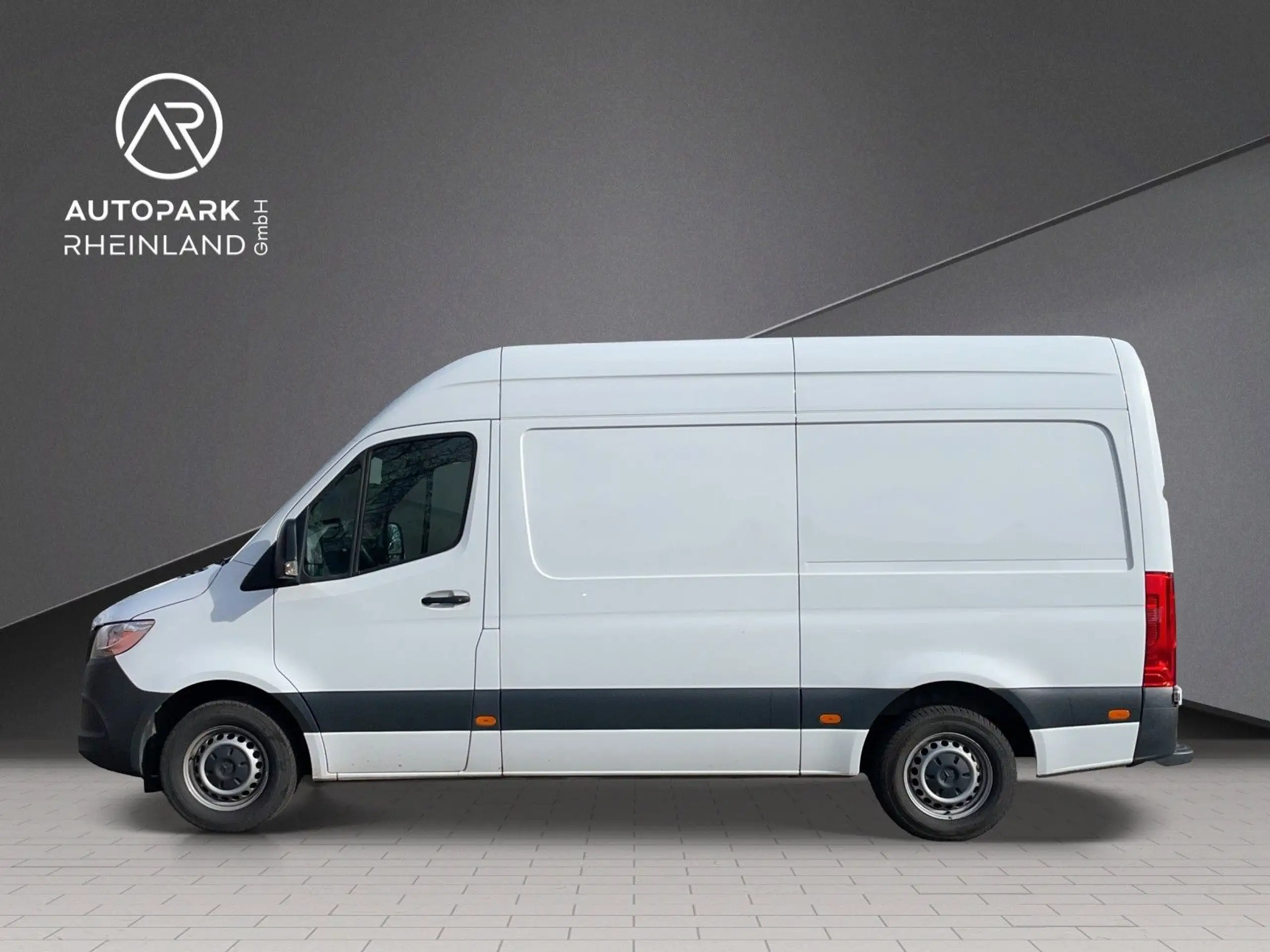 Mercedes-Benz - Sprinter