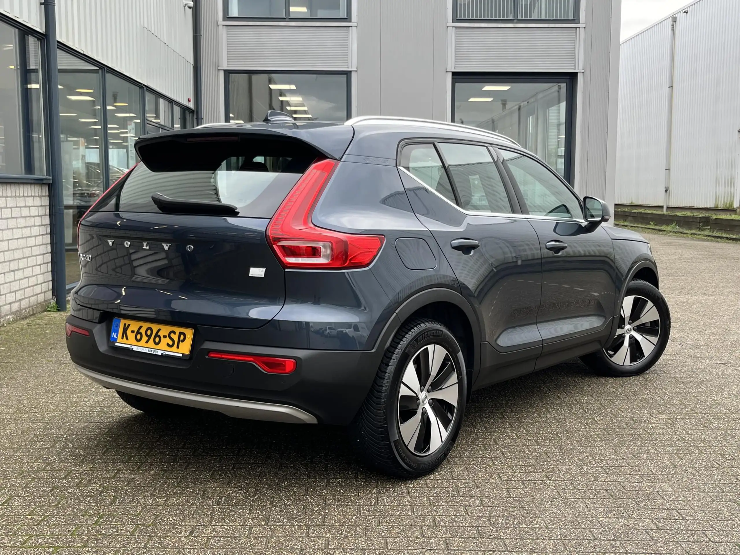 Volvo - XC40