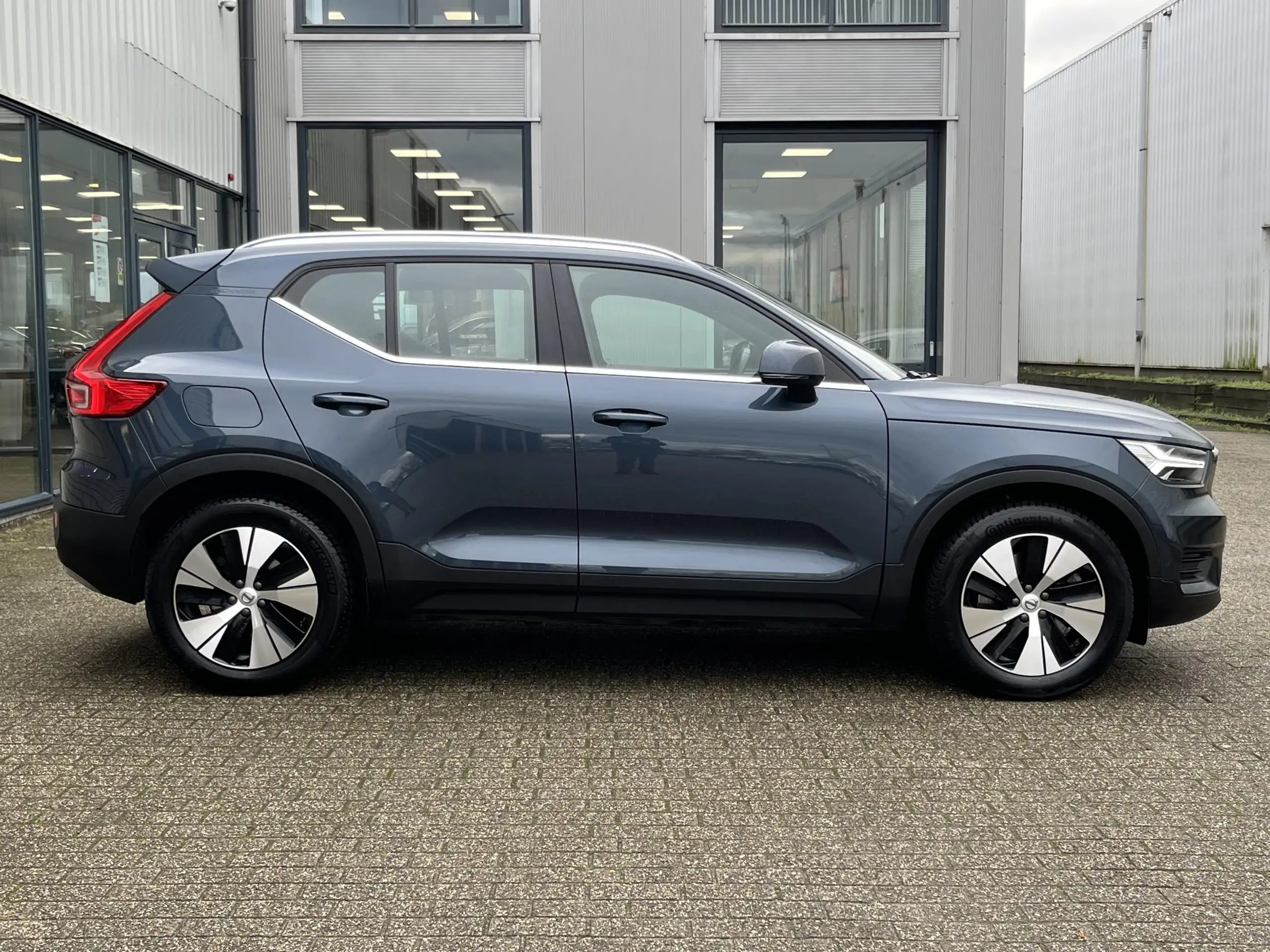 Volvo - XC40