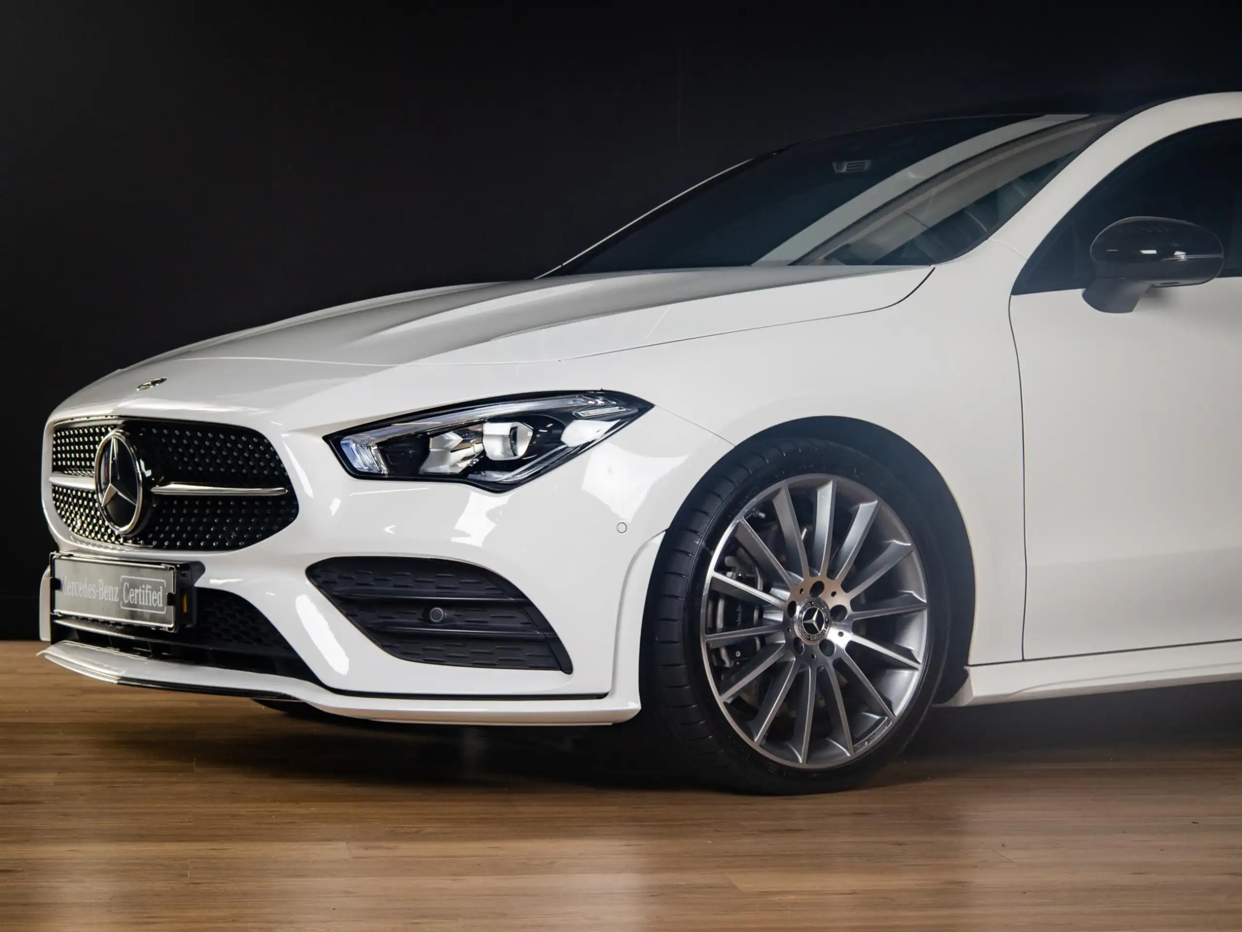 Mercedes-Benz - CLA 220