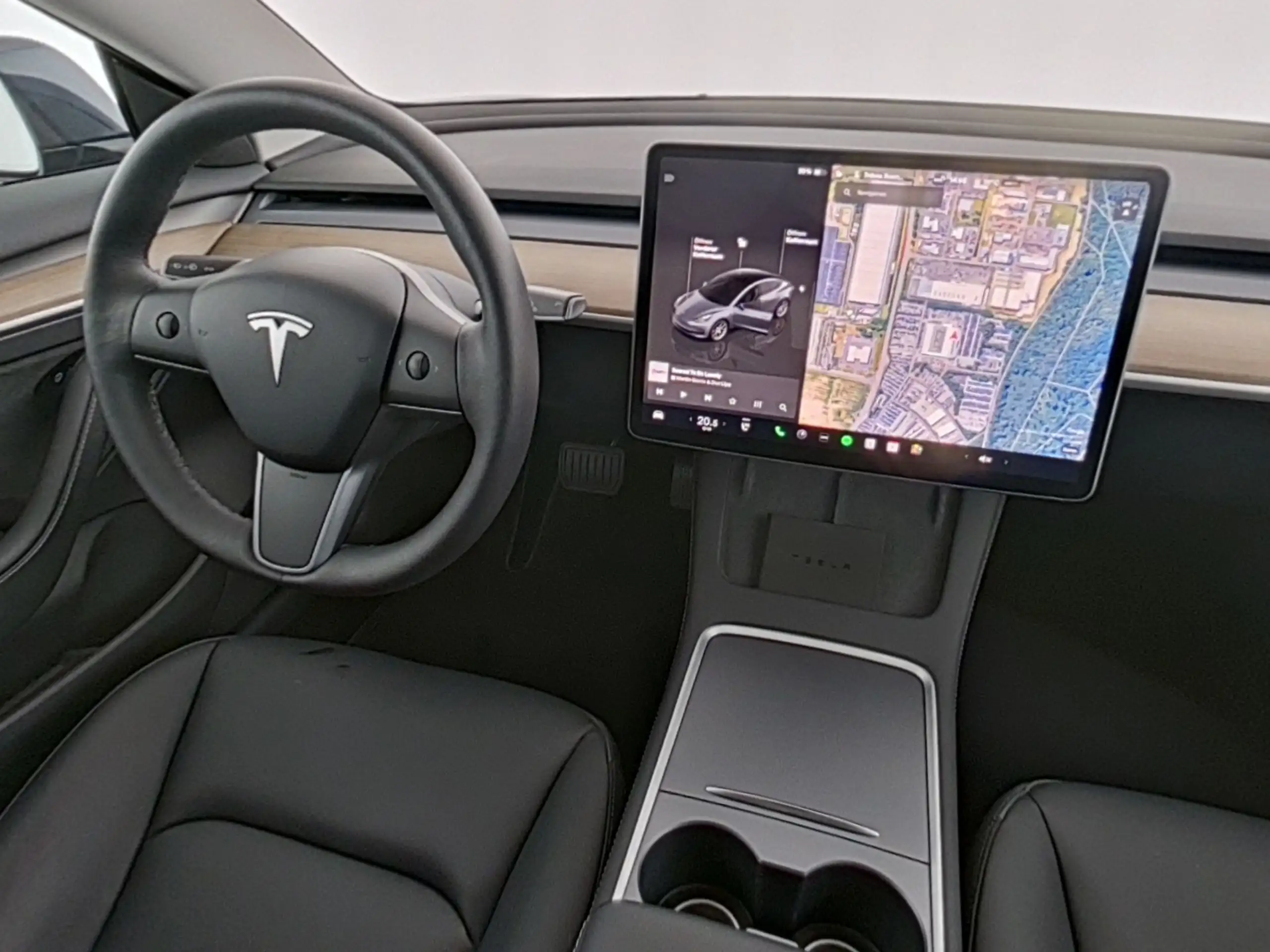 Tesla - Model 3