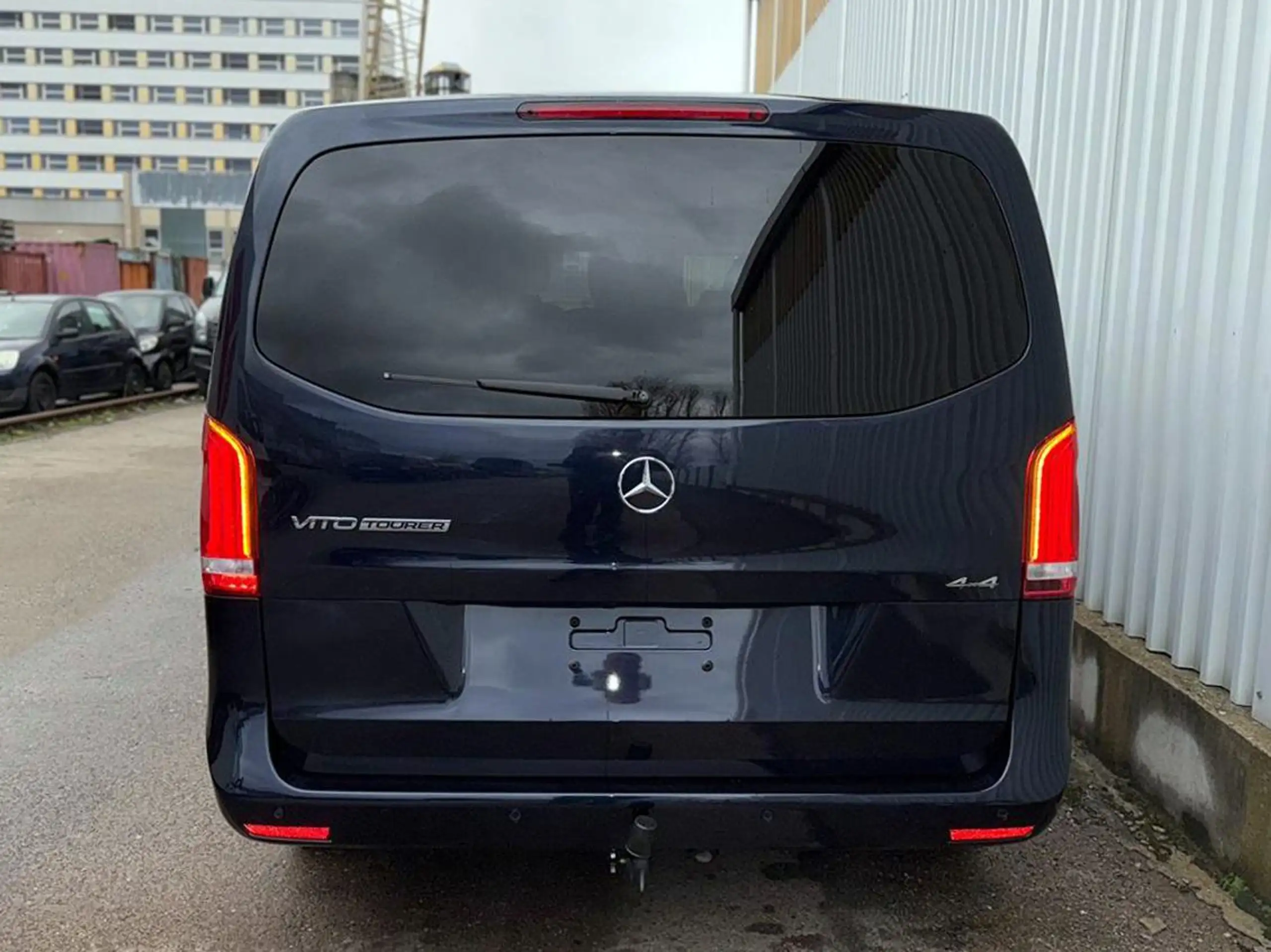 Mercedes-Benz - Vito