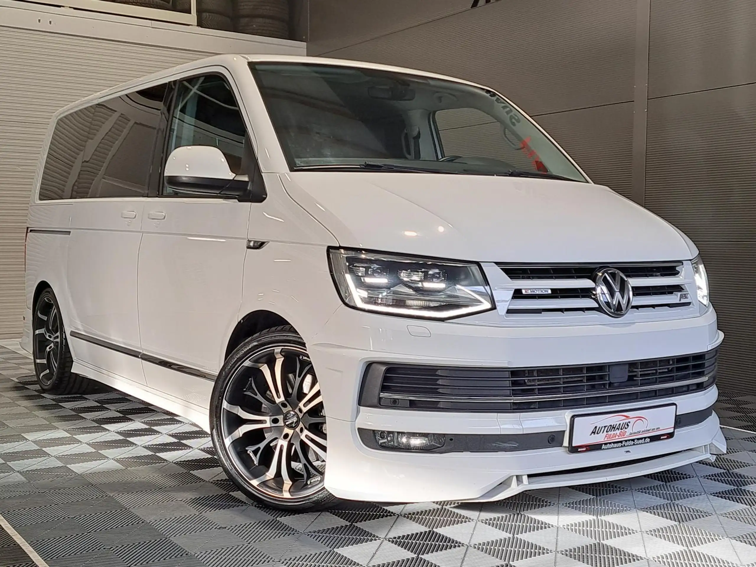 Volkswagen - T6 Transporter