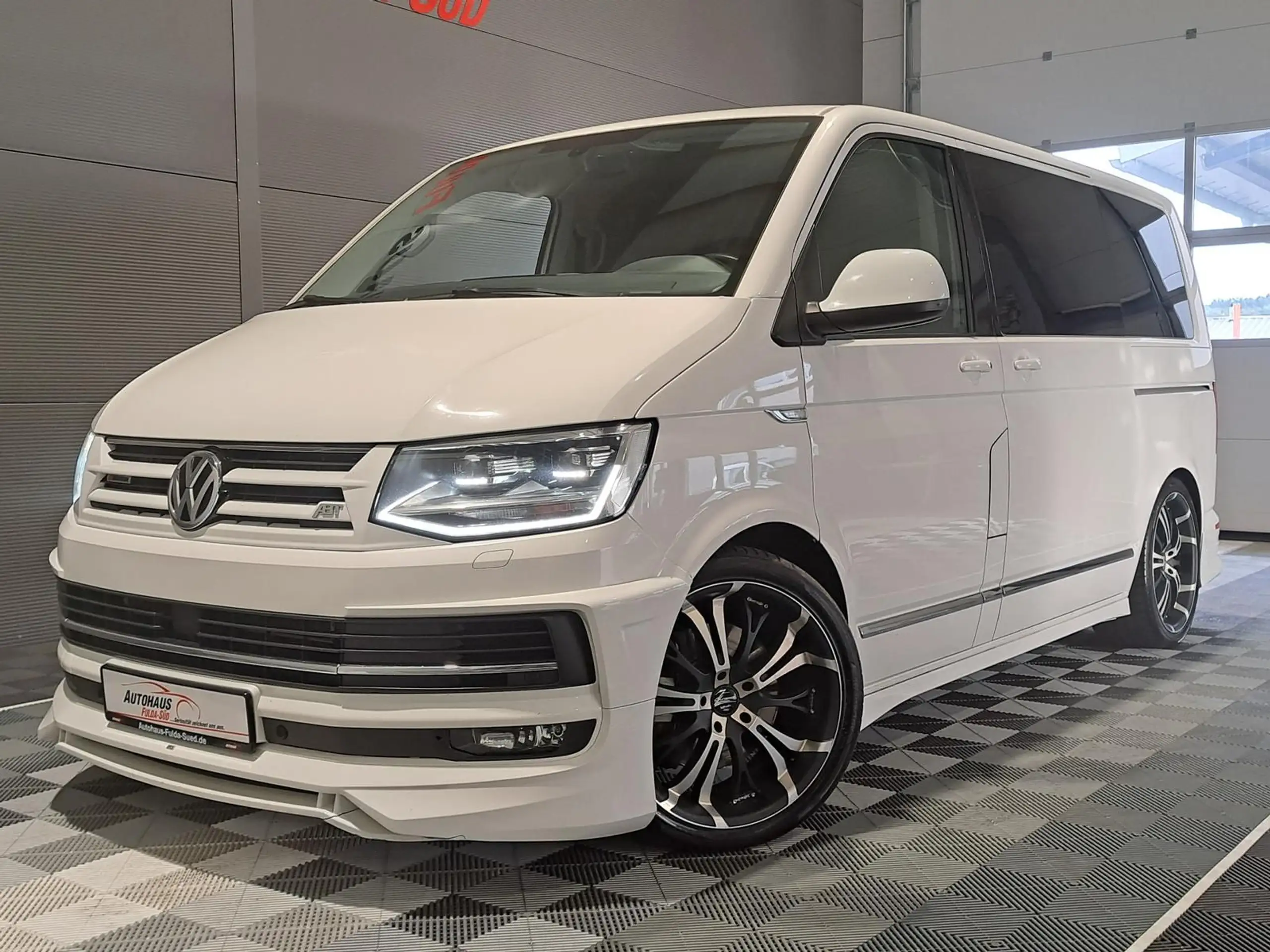 Volkswagen - T6 Transporter