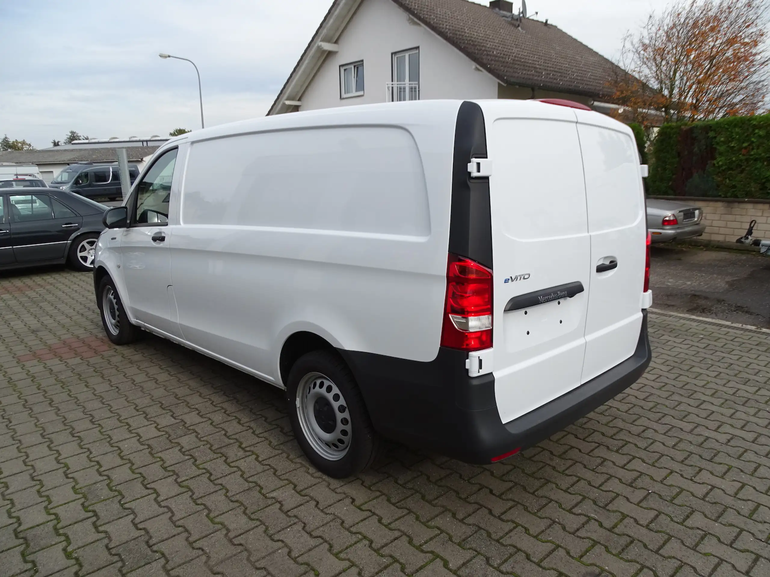 Mercedes-Benz - Vito