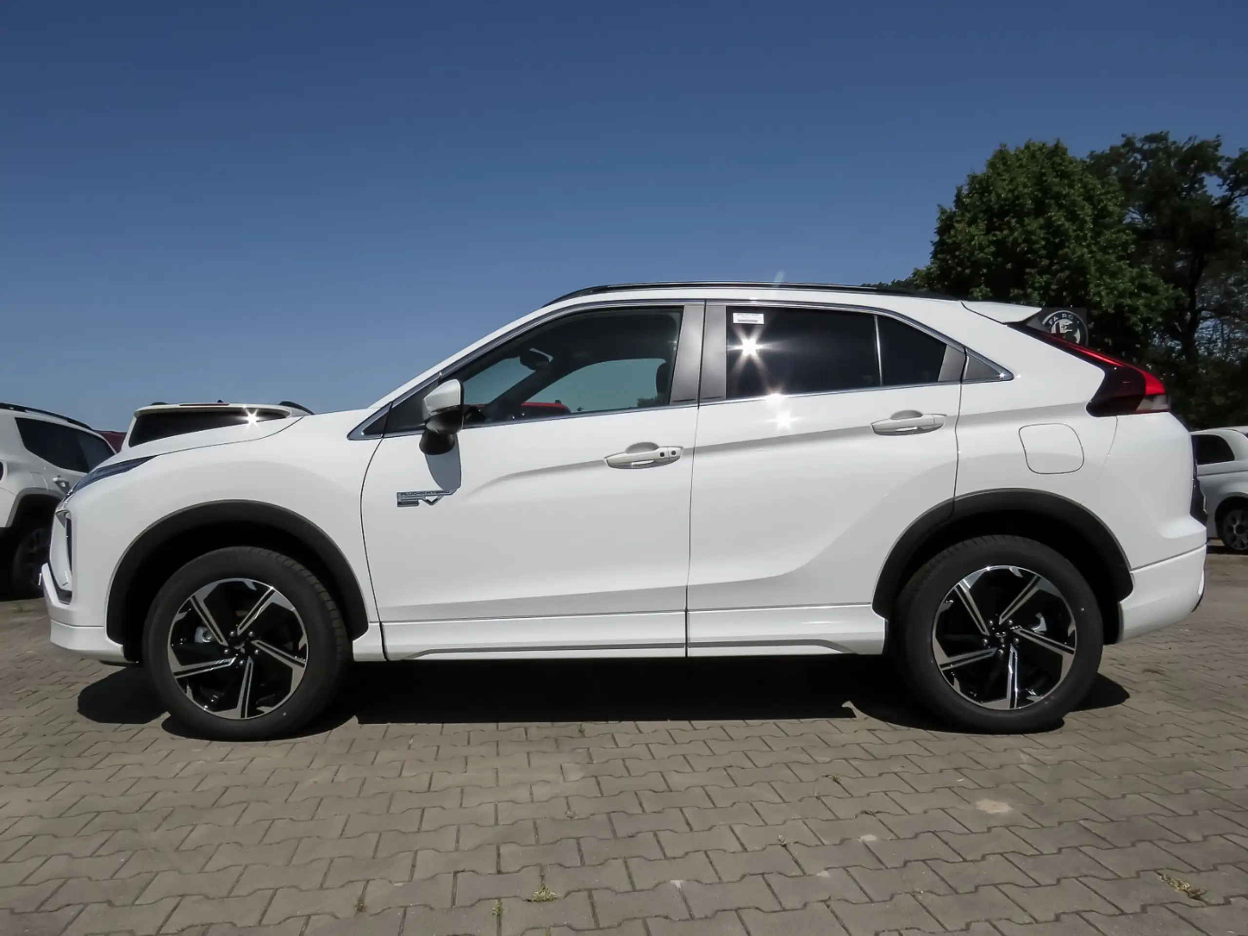 Mitsubishi - Eclipse Cross