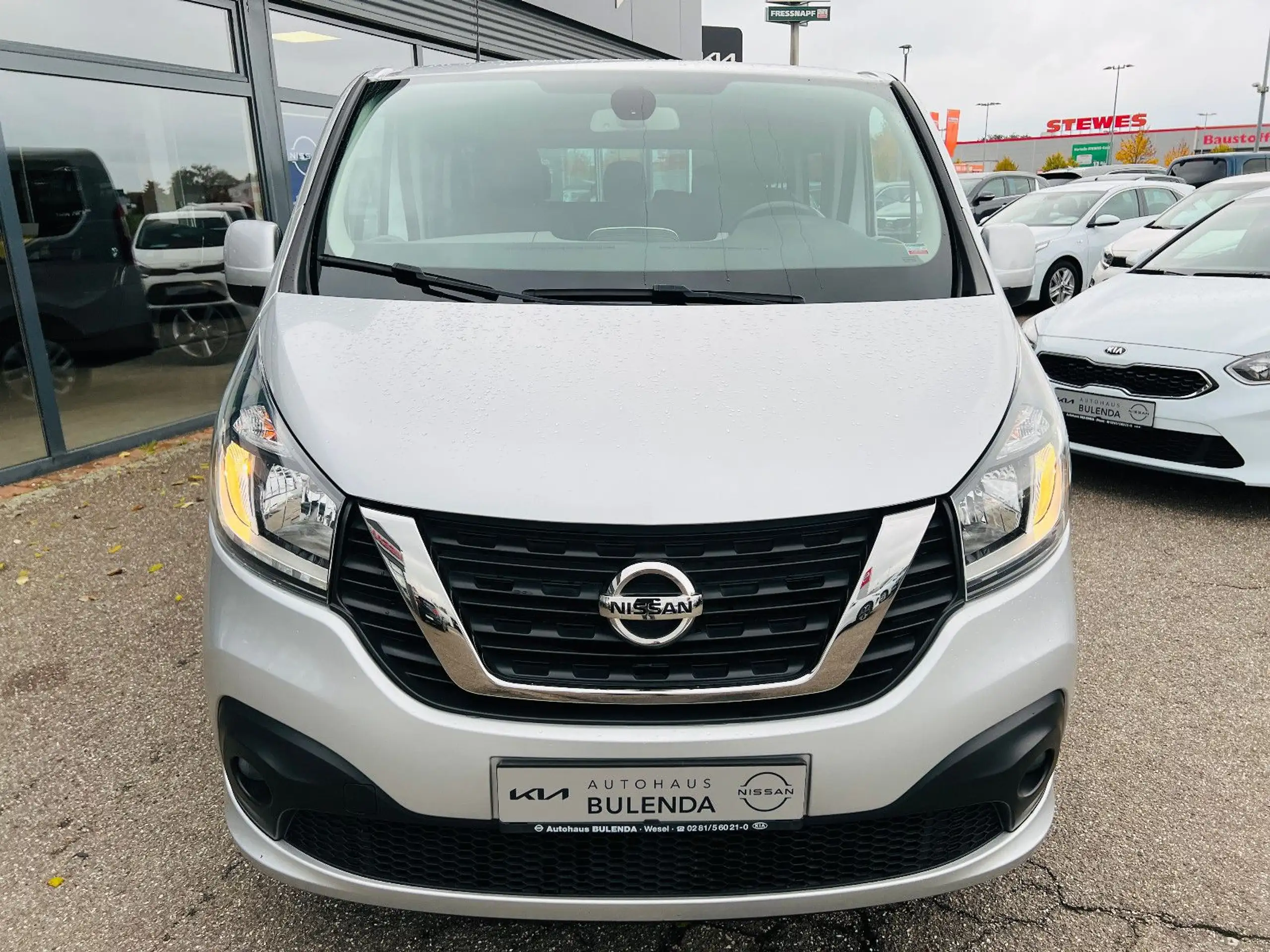 Nissan - NV300