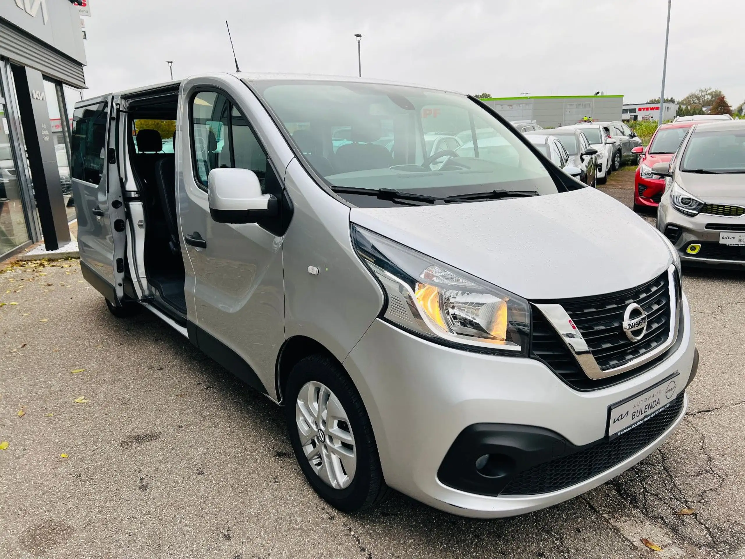 Nissan - NV300