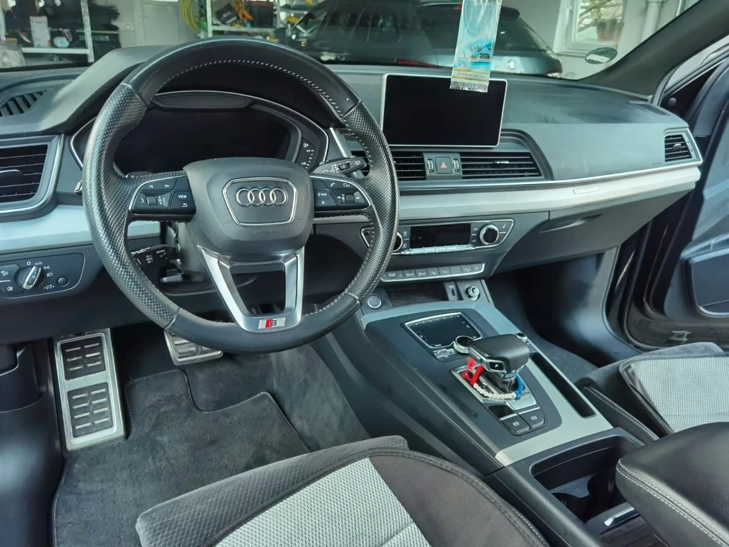 Audi - Q5