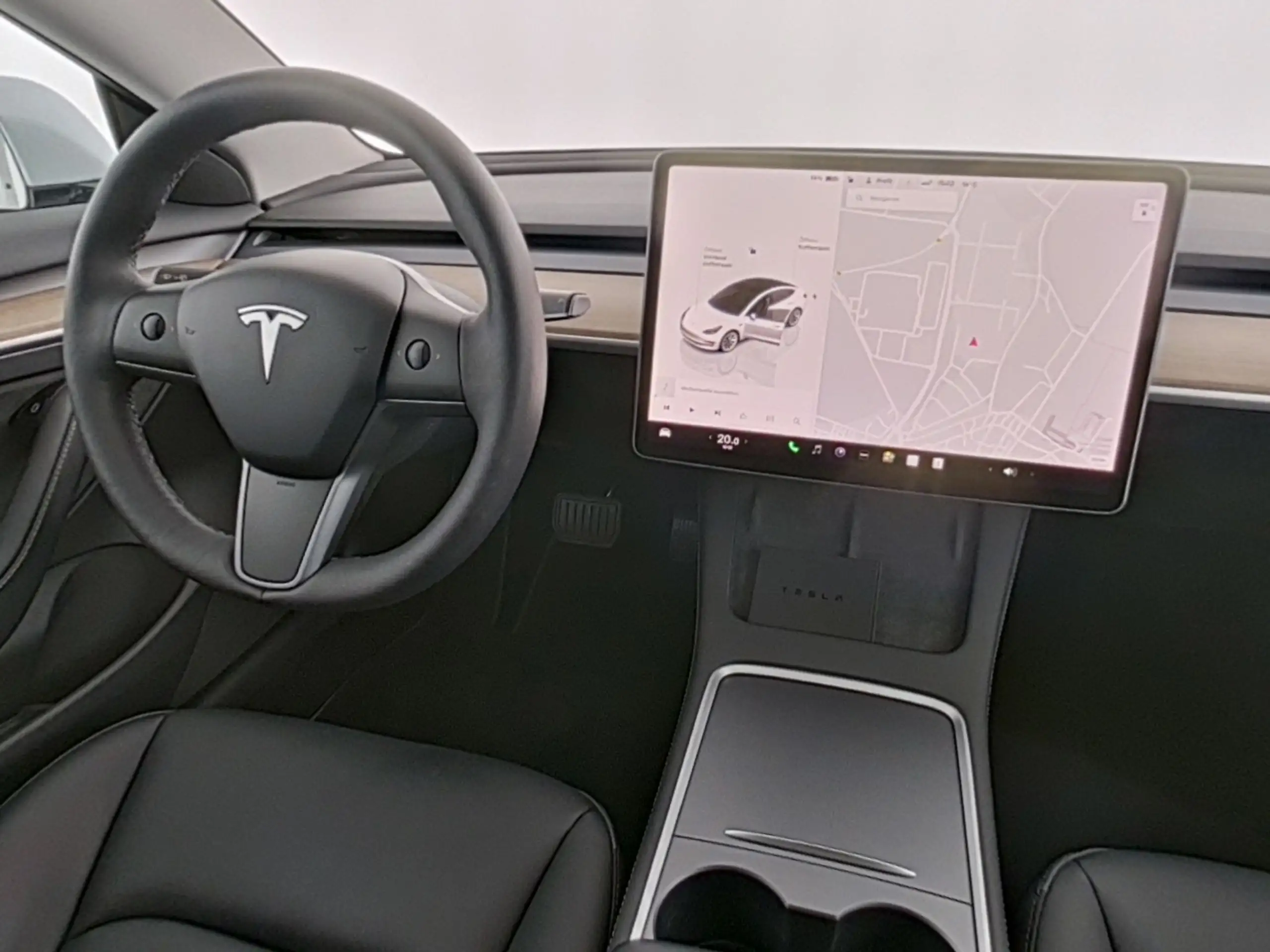 Tesla - Model 3