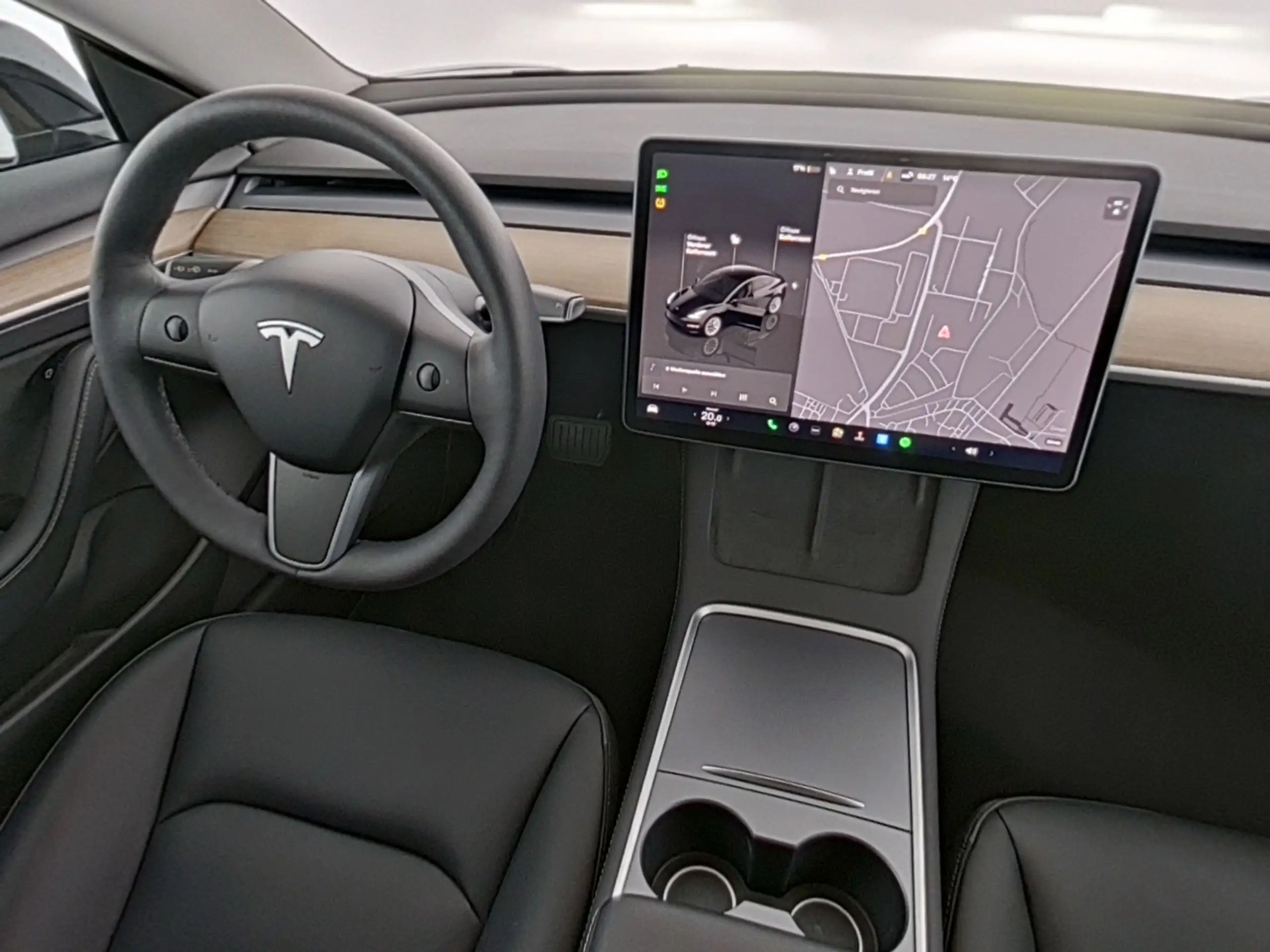 Tesla - Model 3