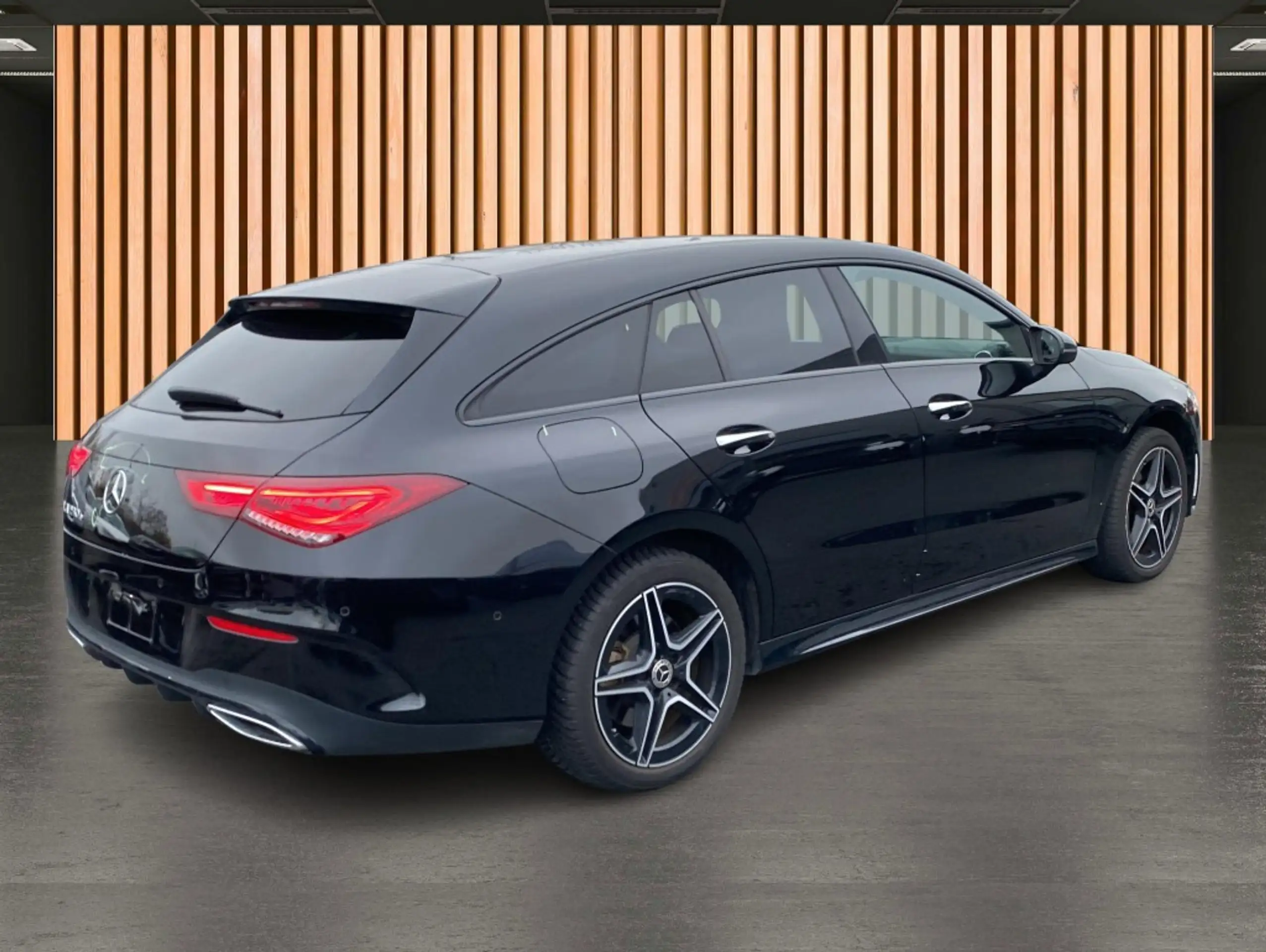 Mercedes-Benz - CLA 250