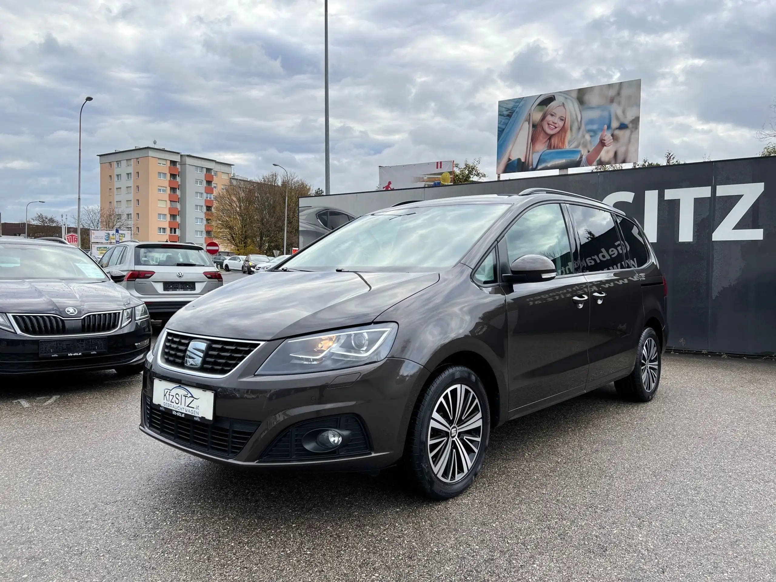 SEAT - Alhambra