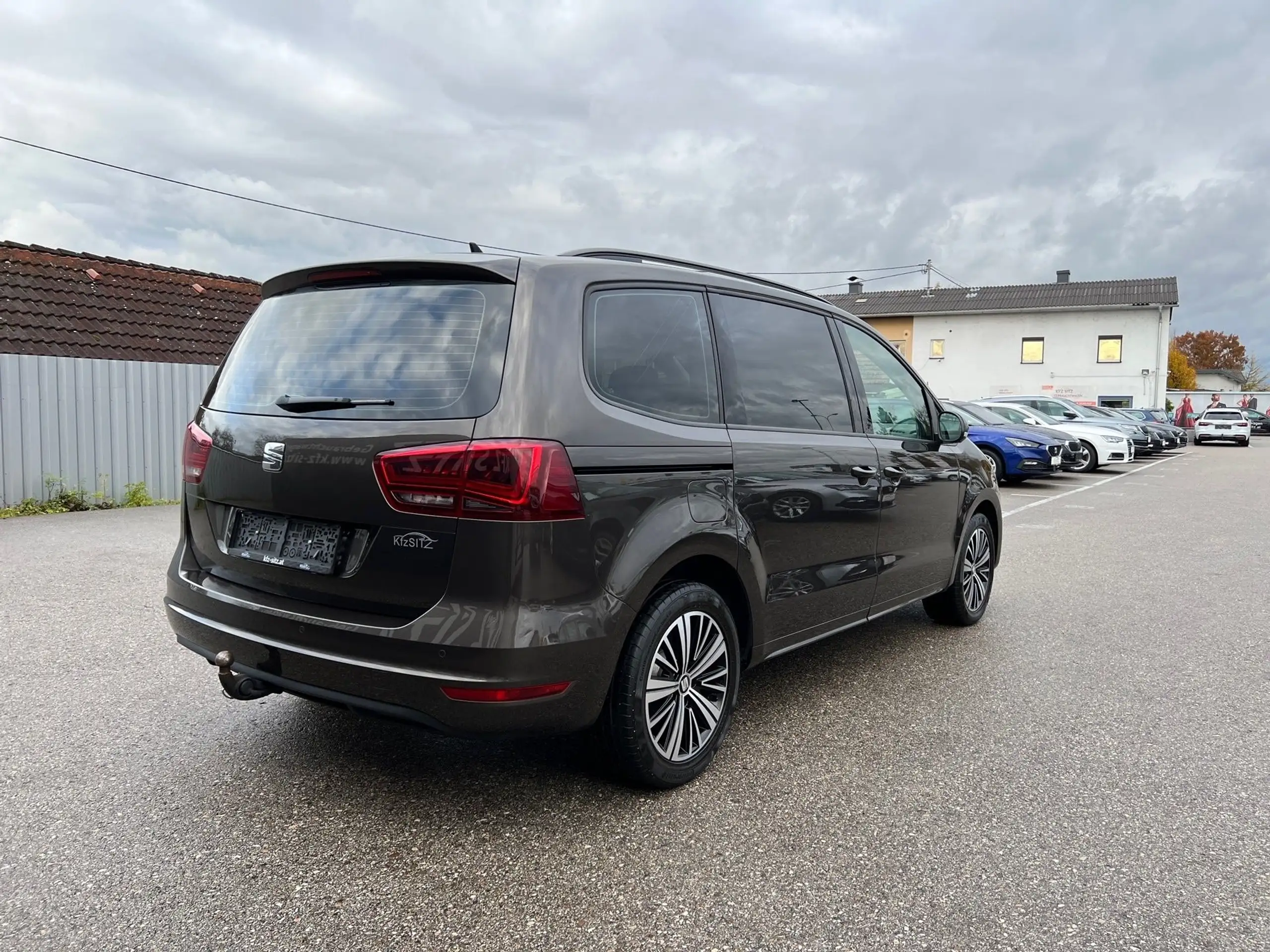 SEAT - Alhambra