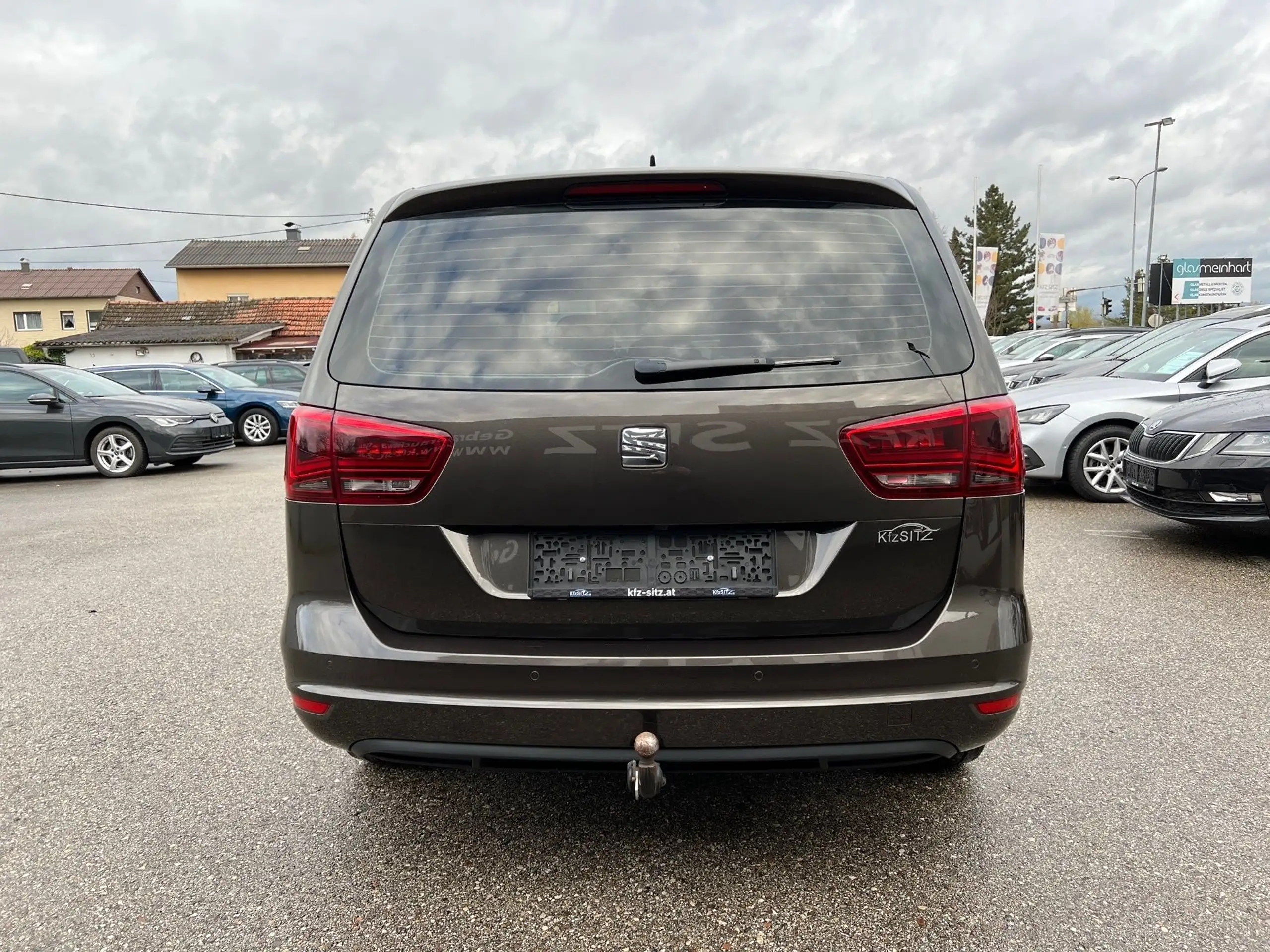 SEAT - Alhambra