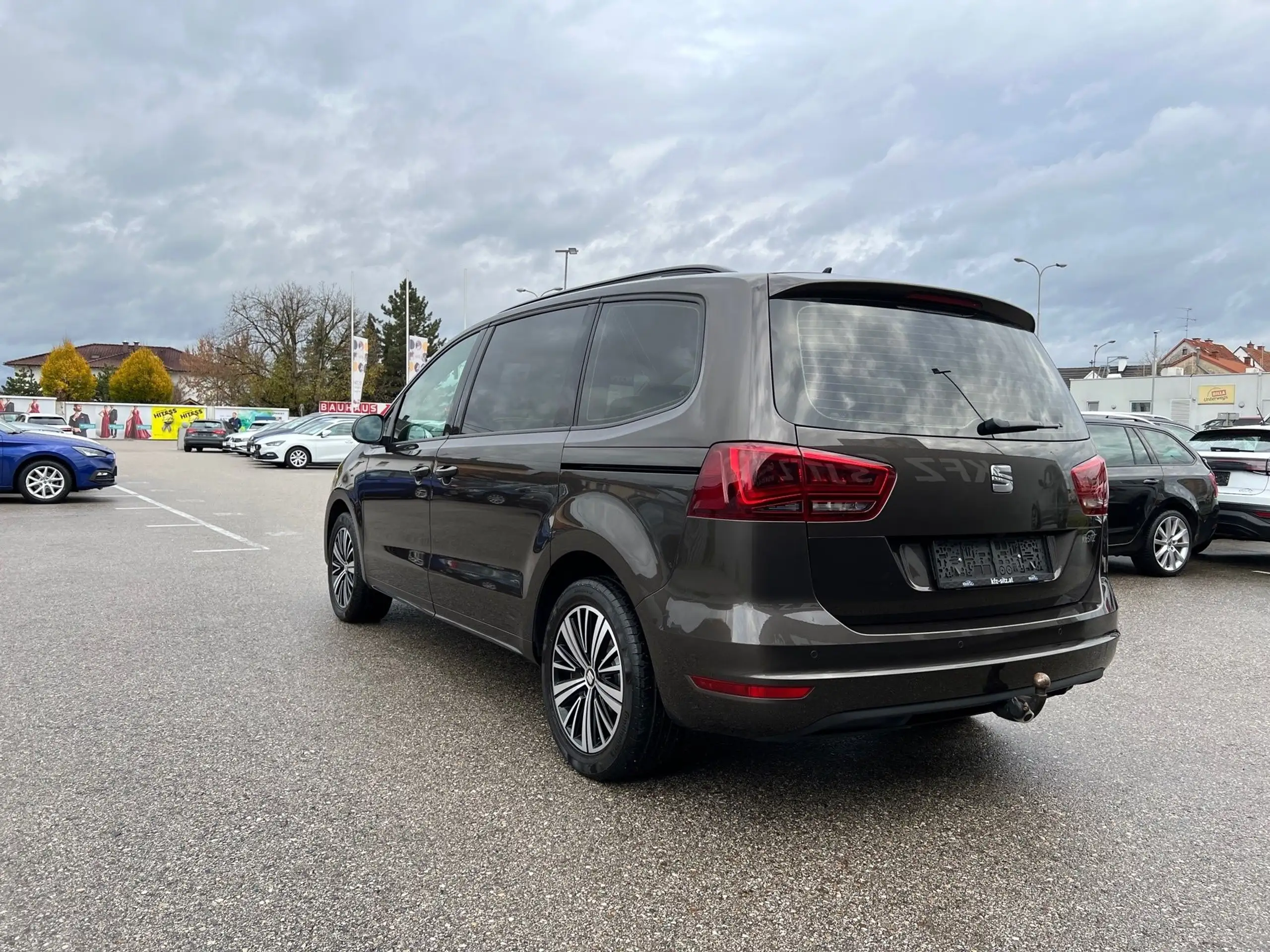 SEAT - Alhambra