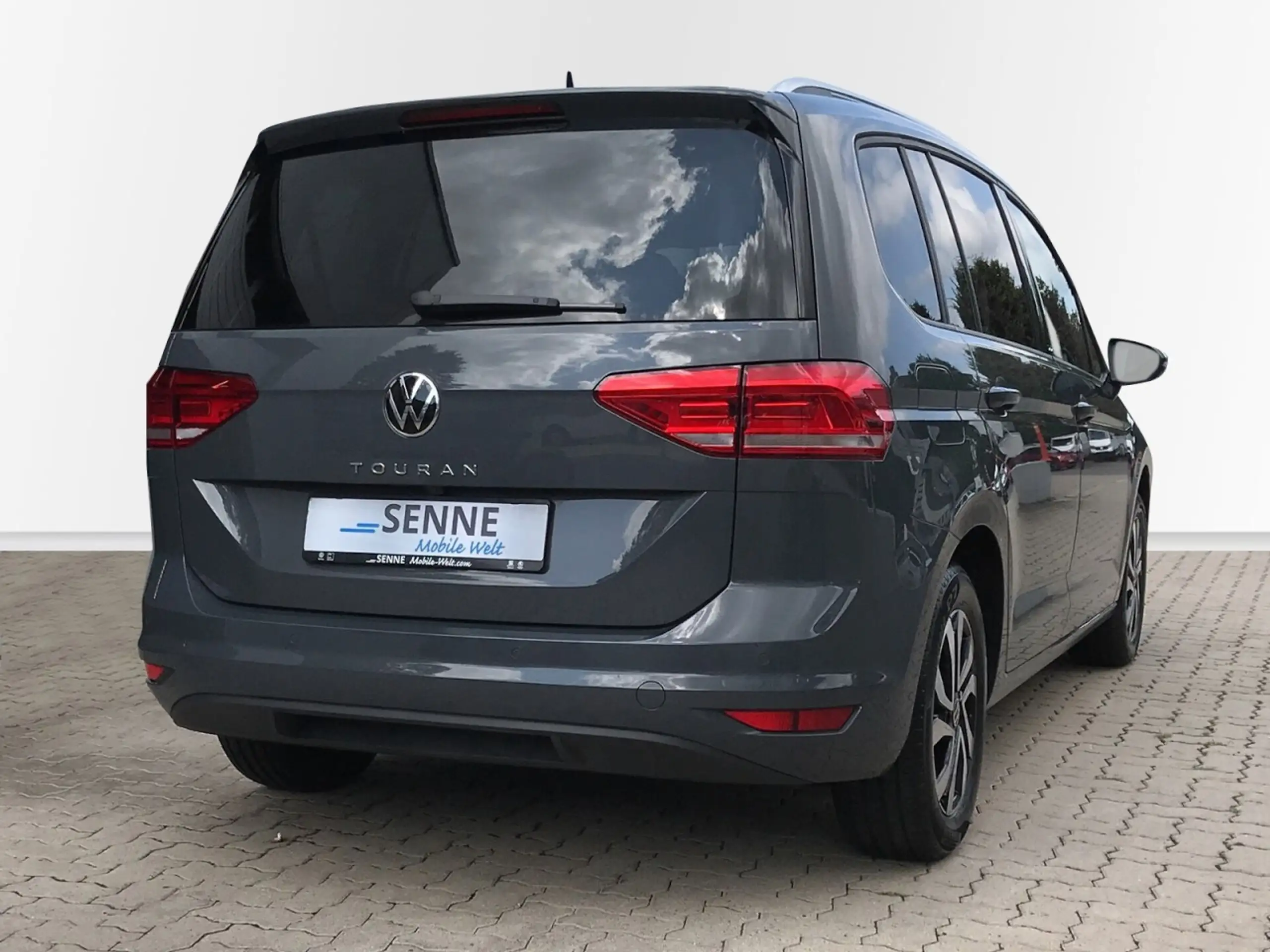 Volkswagen - Touran