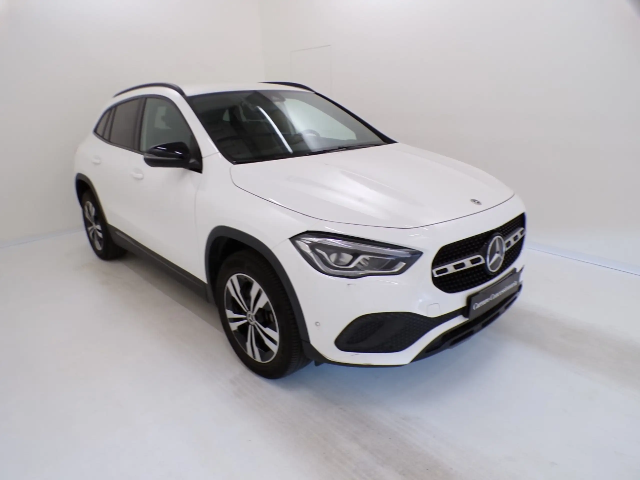 Mercedes-Benz - GLA 200