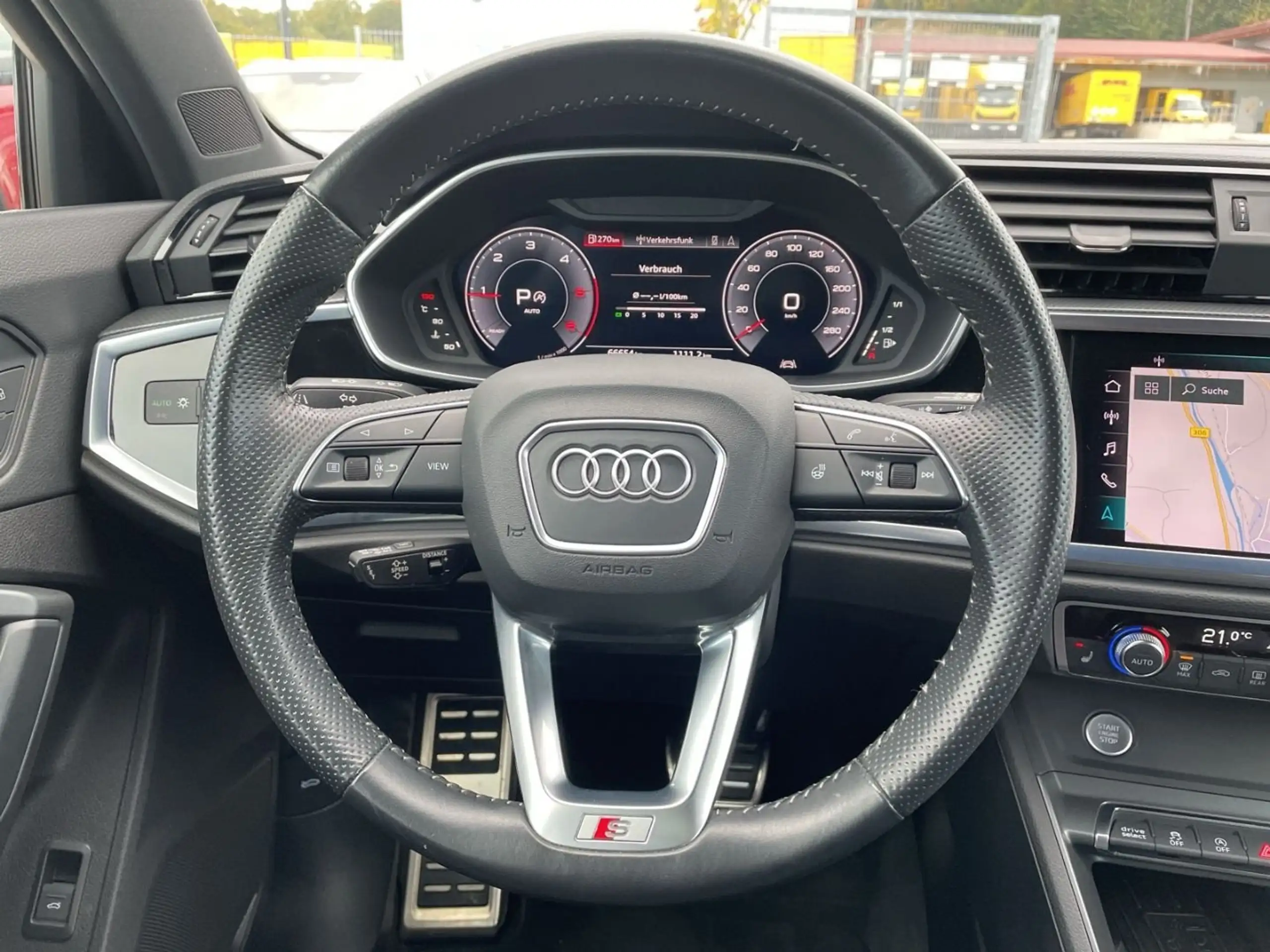 Audi - Q3