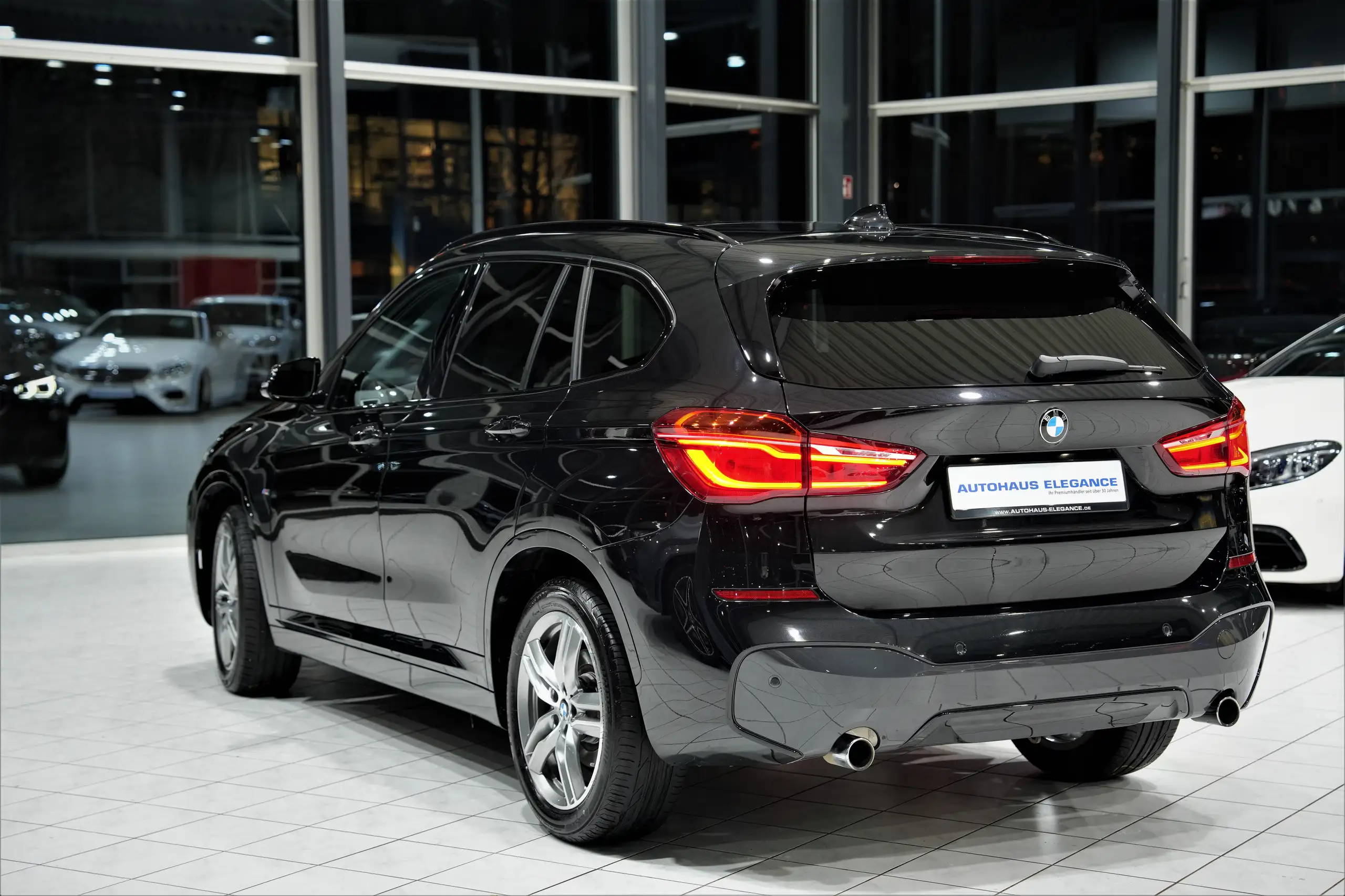 BMW - X1