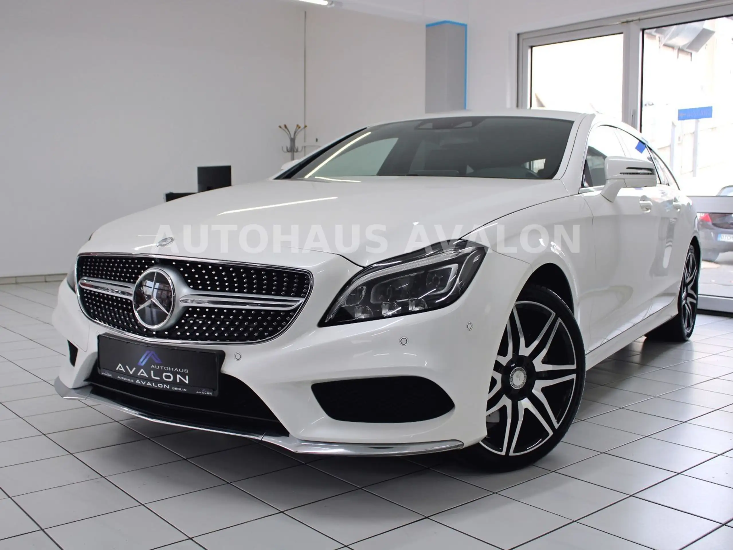 Mercedes-Benz - CLS 350