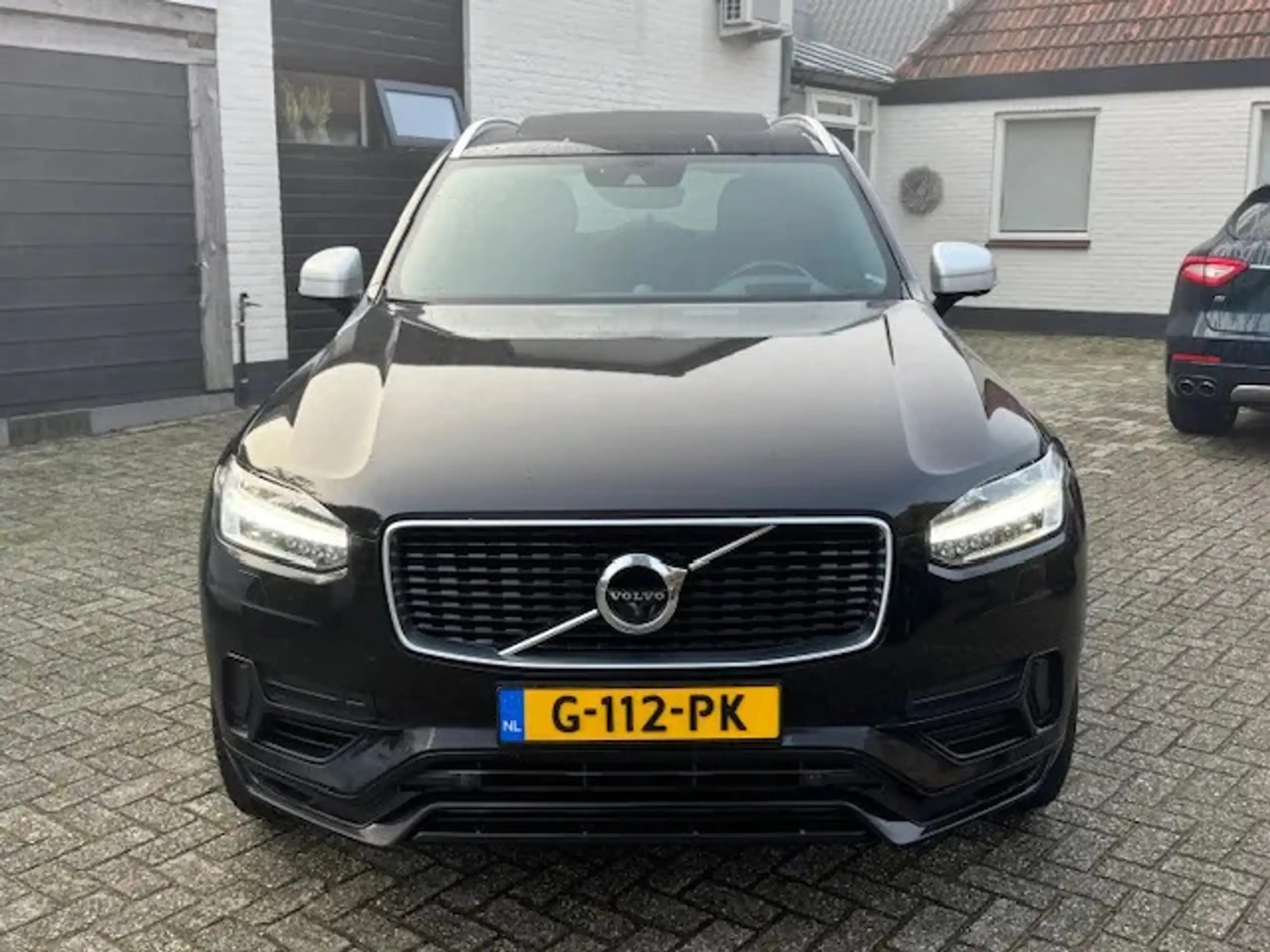 Volvo - XC90