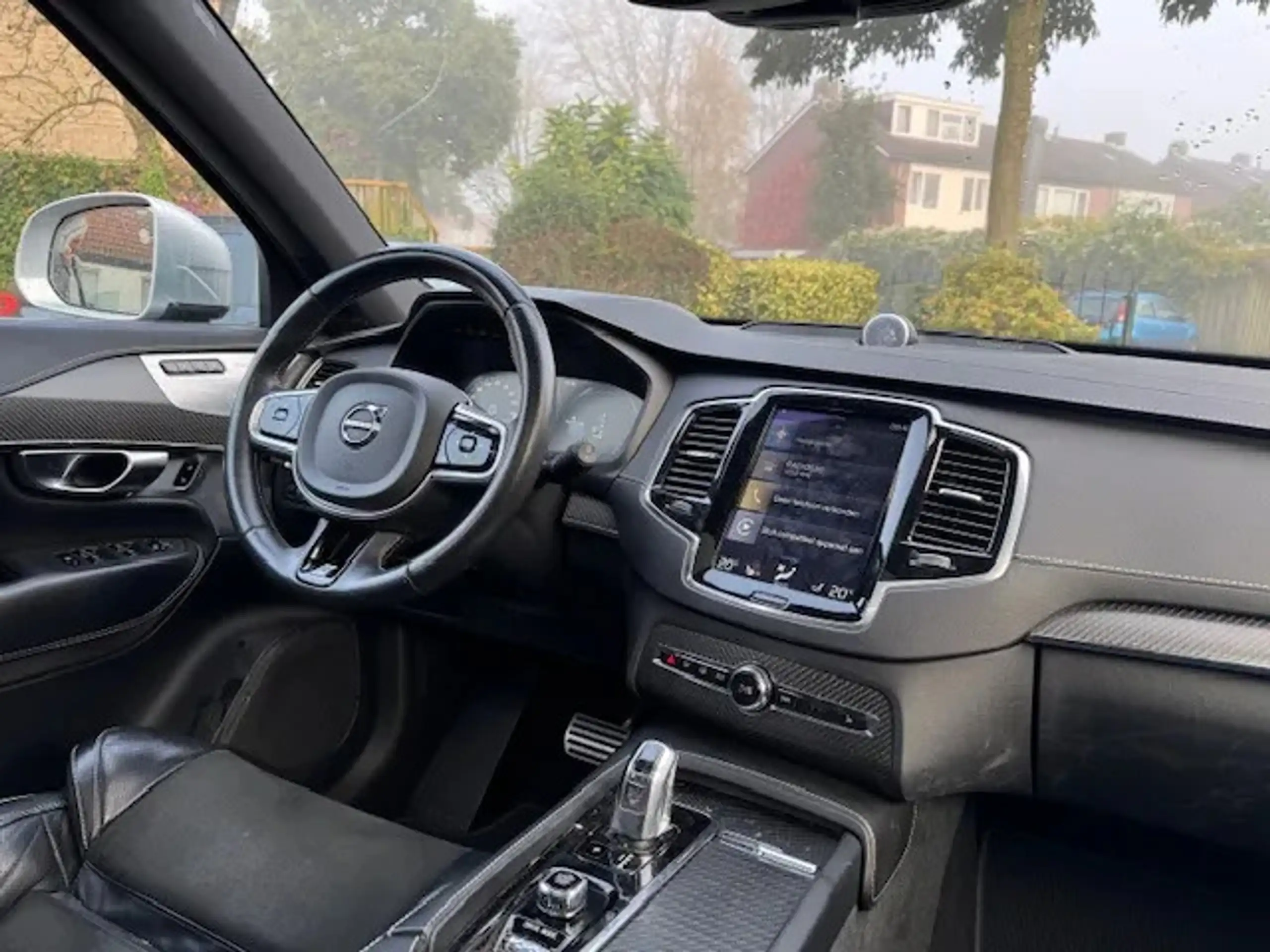 Volvo - XC90