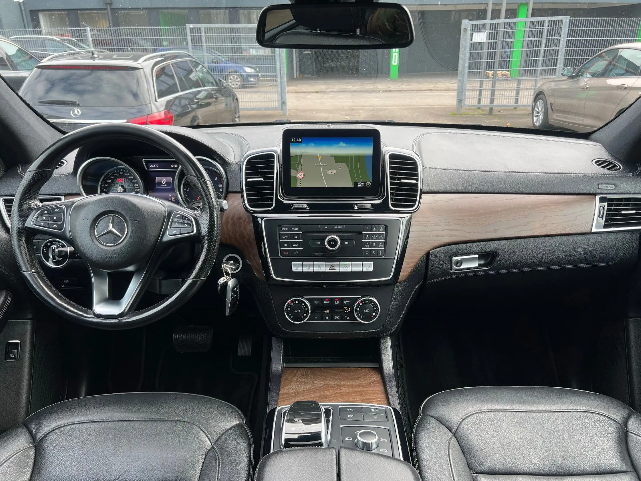 Mercedes-Benz - GLE 350