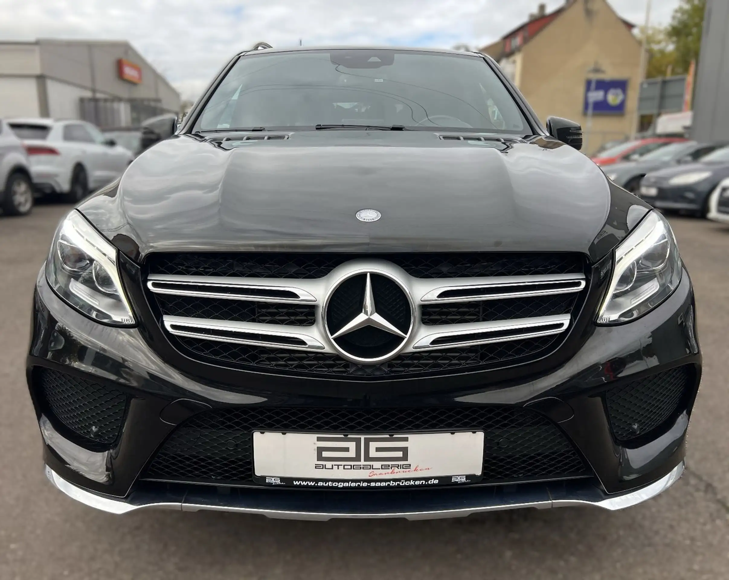 Mercedes-Benz - GLE 350