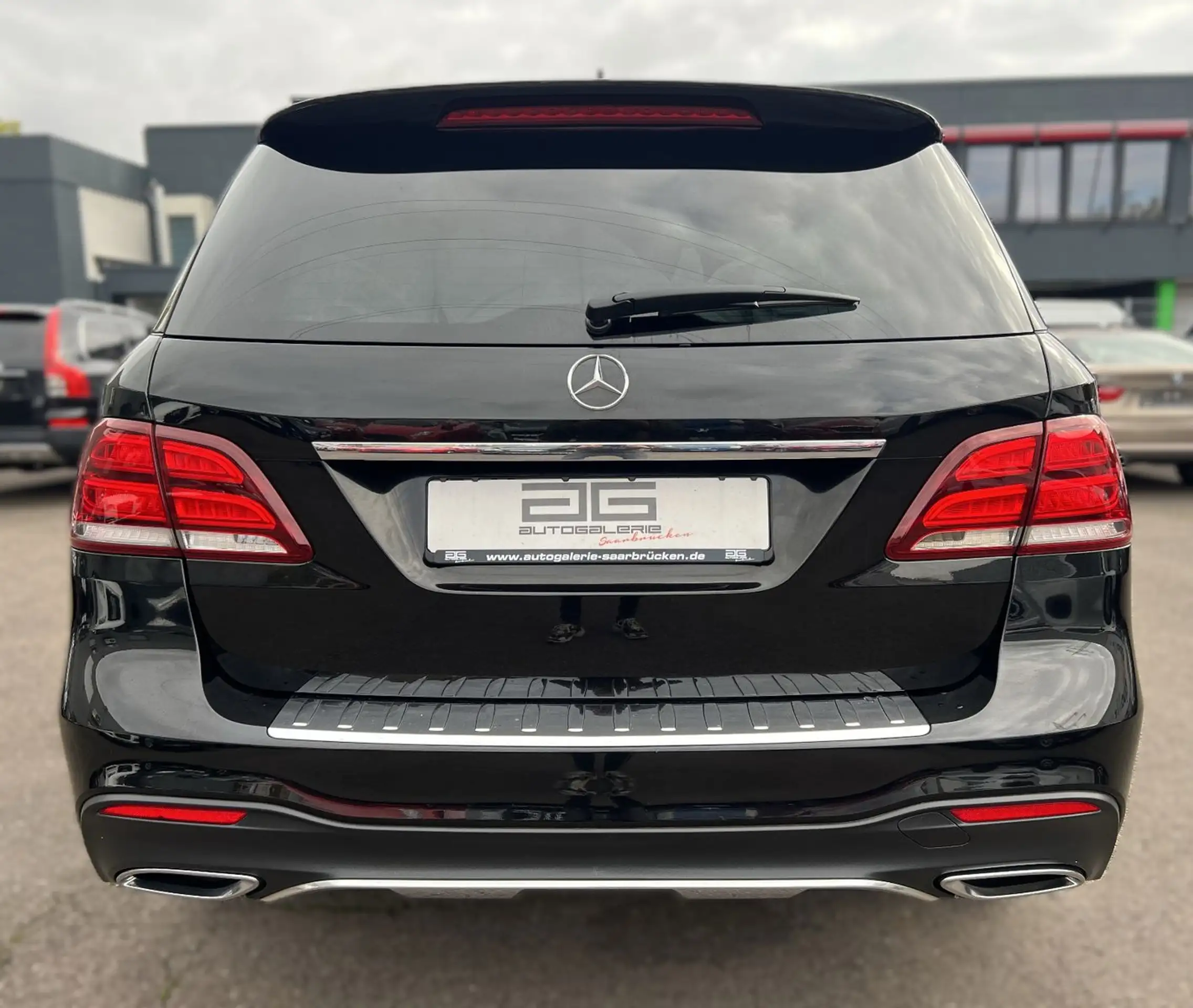 Mercedes-Benz - GLE 350