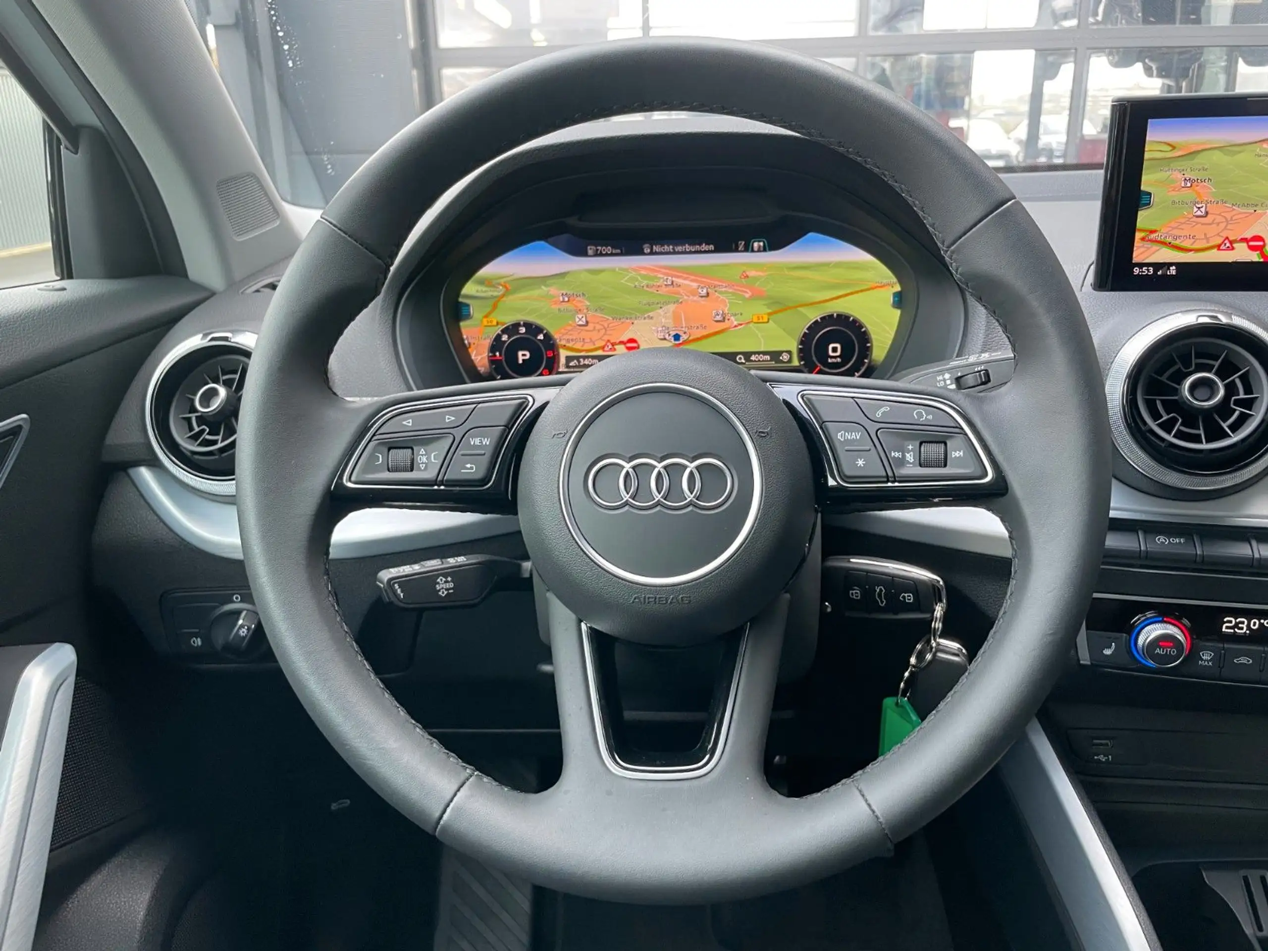 Audi - Q2