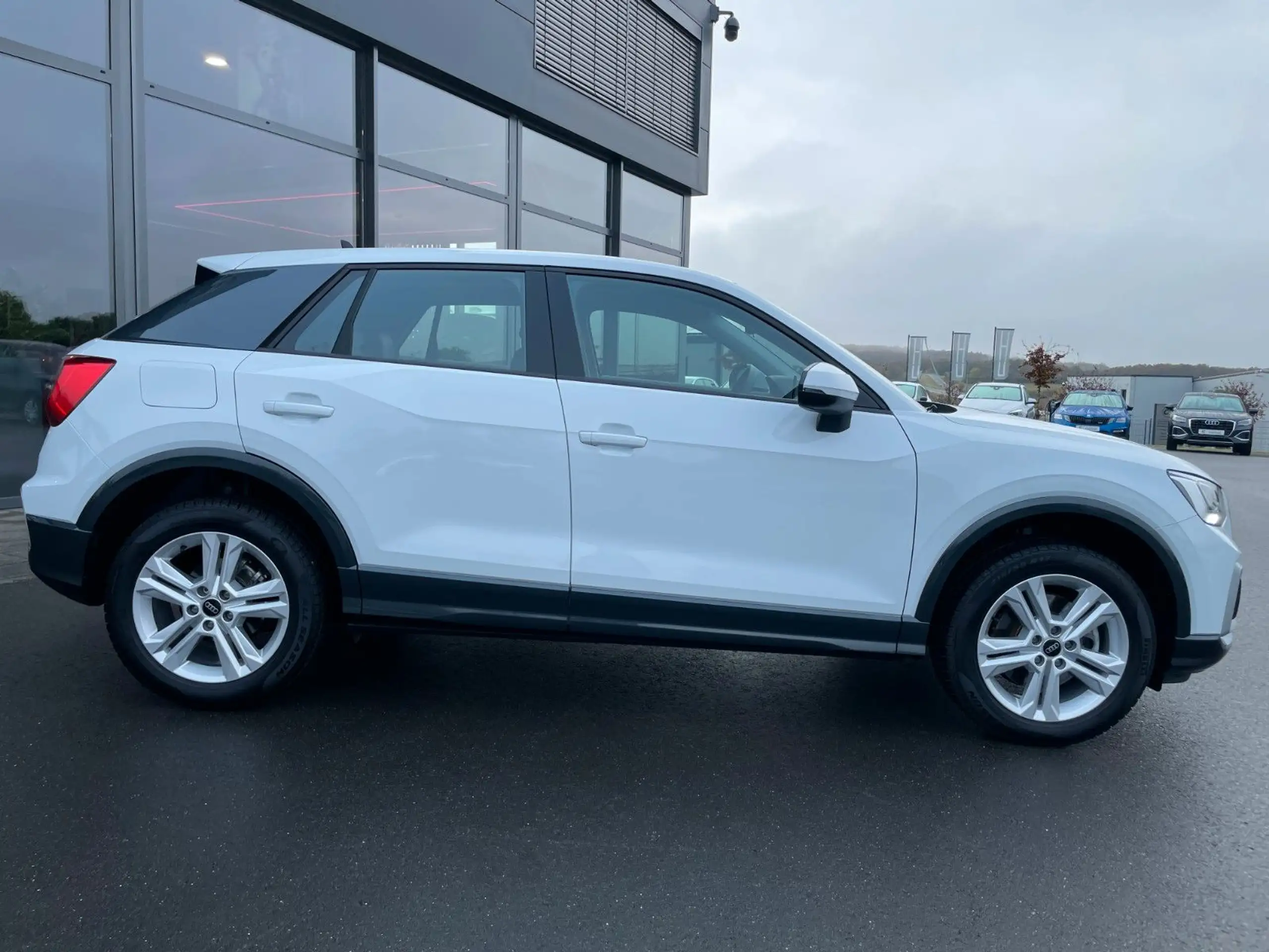 Audi - Q2